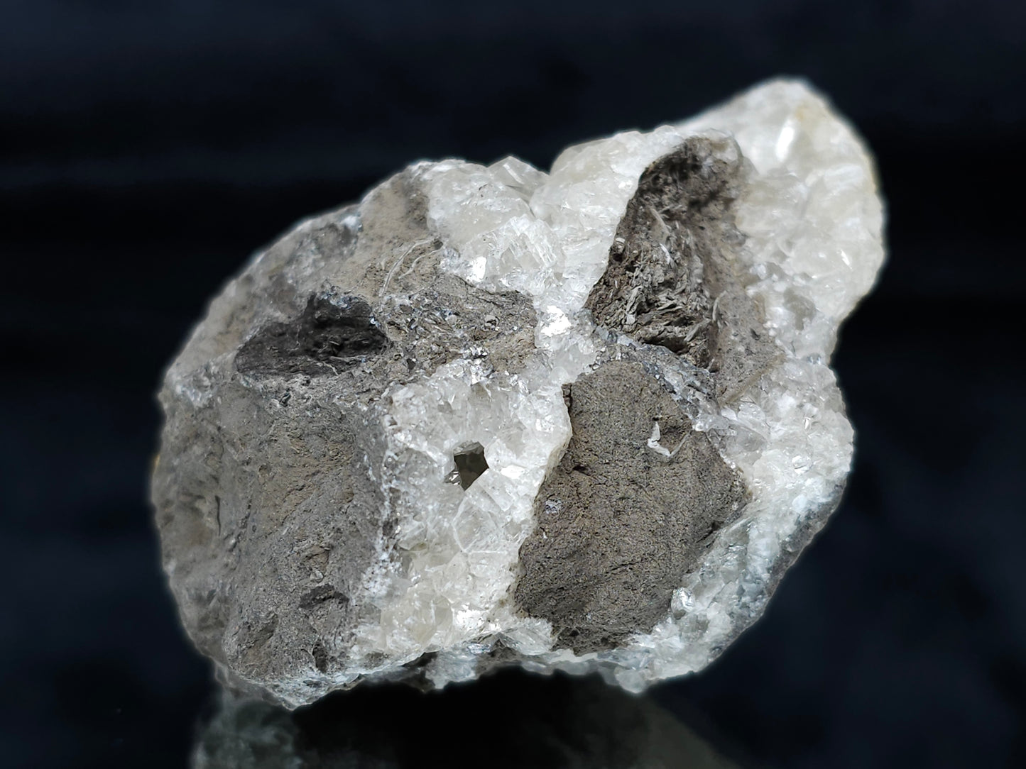 #33691 Super clear Nailhead Spar Calcite geode and Chalcopyrite ore and multiple small fossils in the matrix