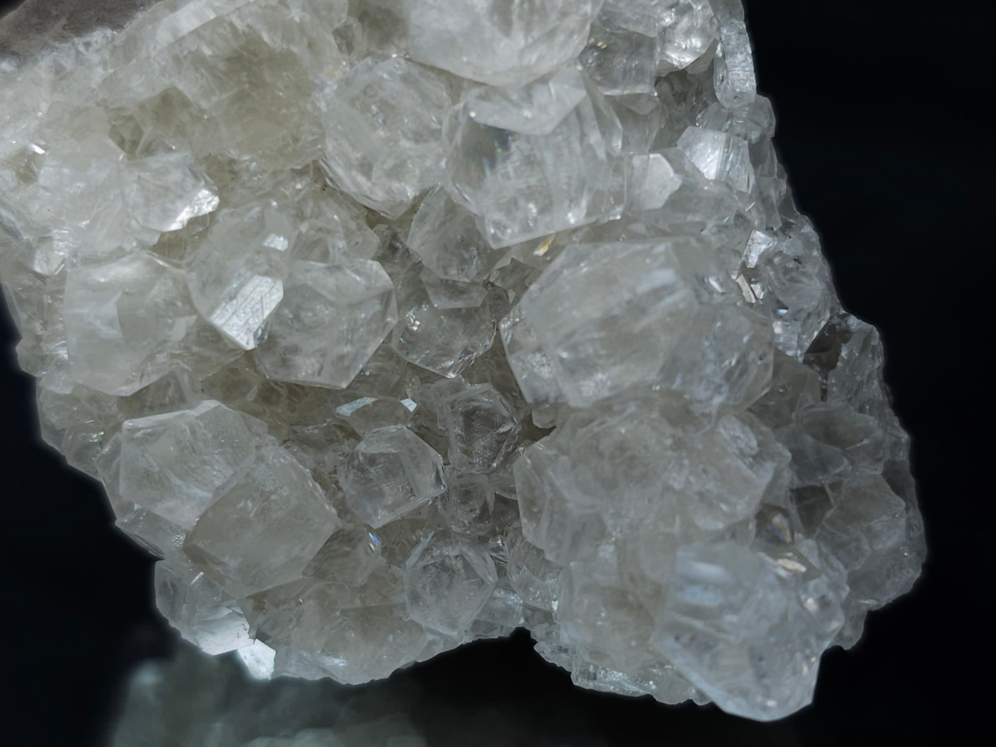 #33690 Super clear Nailhead Spar Calcite cluster and Chalcopyrite ore and multiple small fossils in the matrix