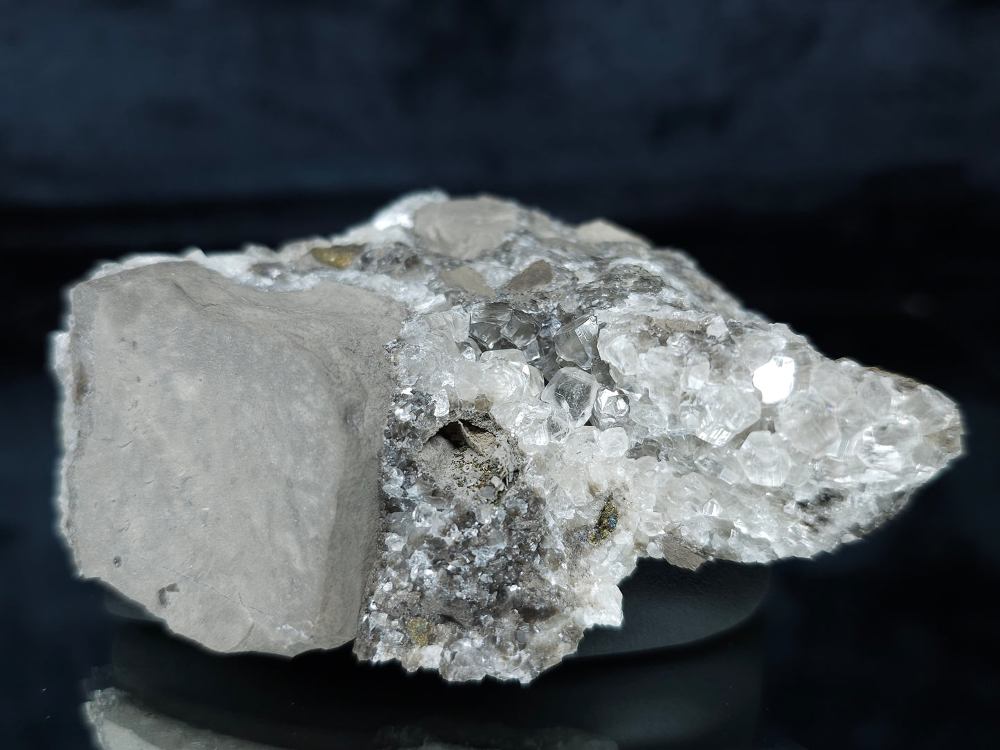 #33688 Super clear Nailhead Spar Calcite cluster and Chalcopyrite ore and multiple small fossils in the matrix