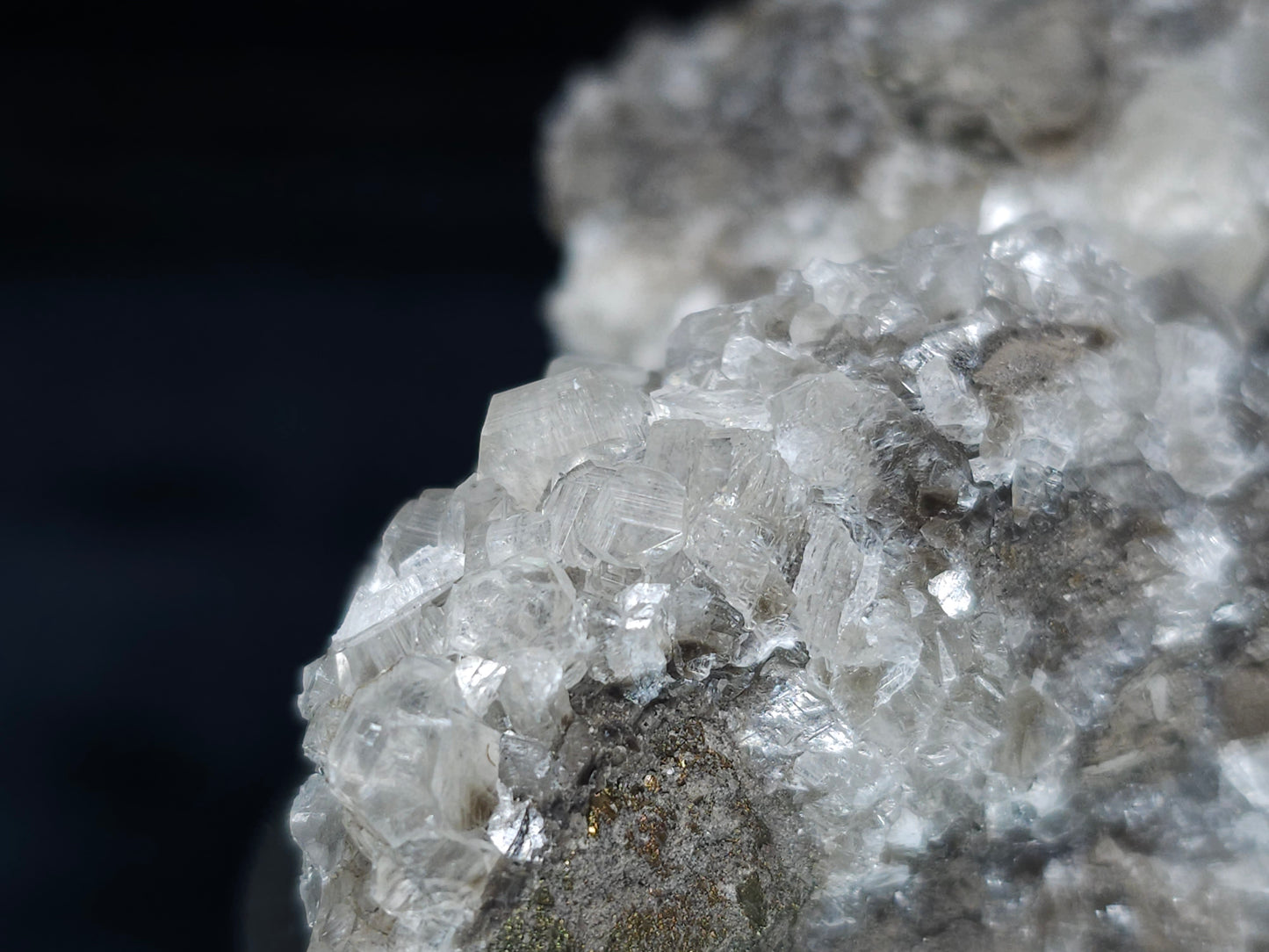 #33688 Super clear Nailhead Spar Calcite cluster and Chalcopyrite ore and multiple small fossils in the matrix