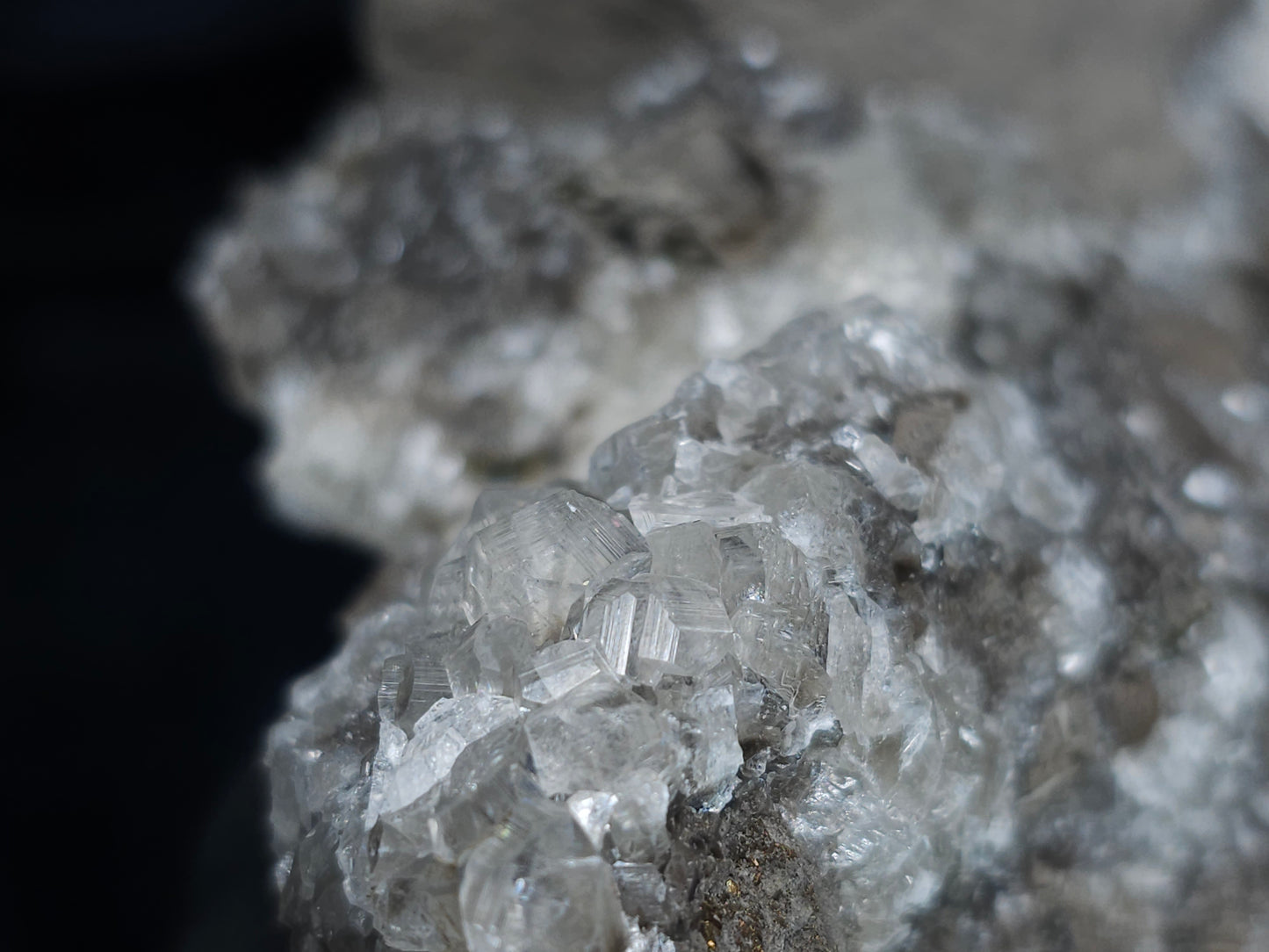#33688 Super clear Nailhead Spar Calcite cluster and Chalcopyrite ore and multiple small fossils in the matrix