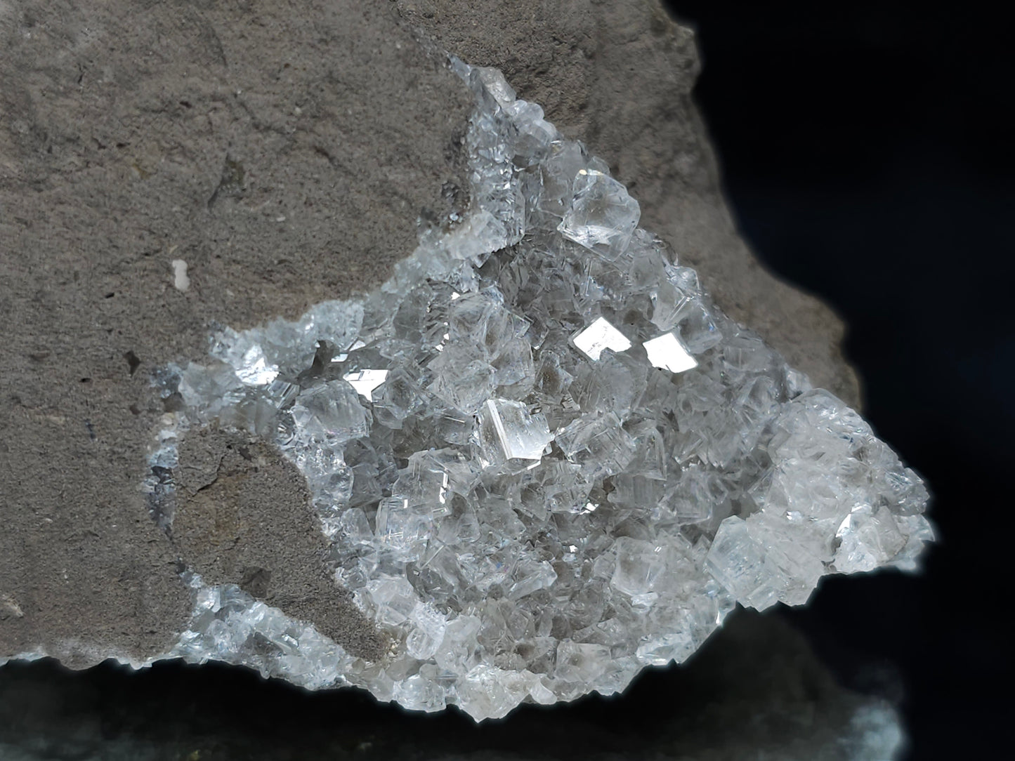 #33687 Super clear Nailhead Spar Calcite cluster and Chalcopyrite ore and multiple small fossils in the matrix