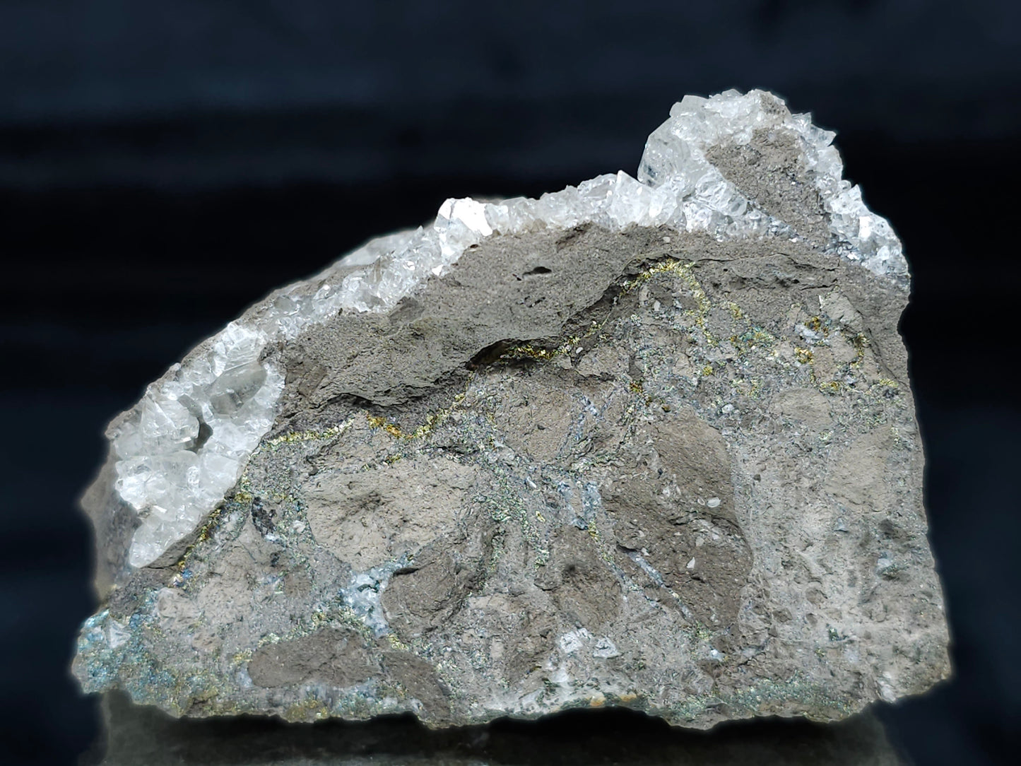 #33687 Super clear Nailhead Spar Calcite cluster and Chalcopyrite ore and multiple small fossils in the matrix