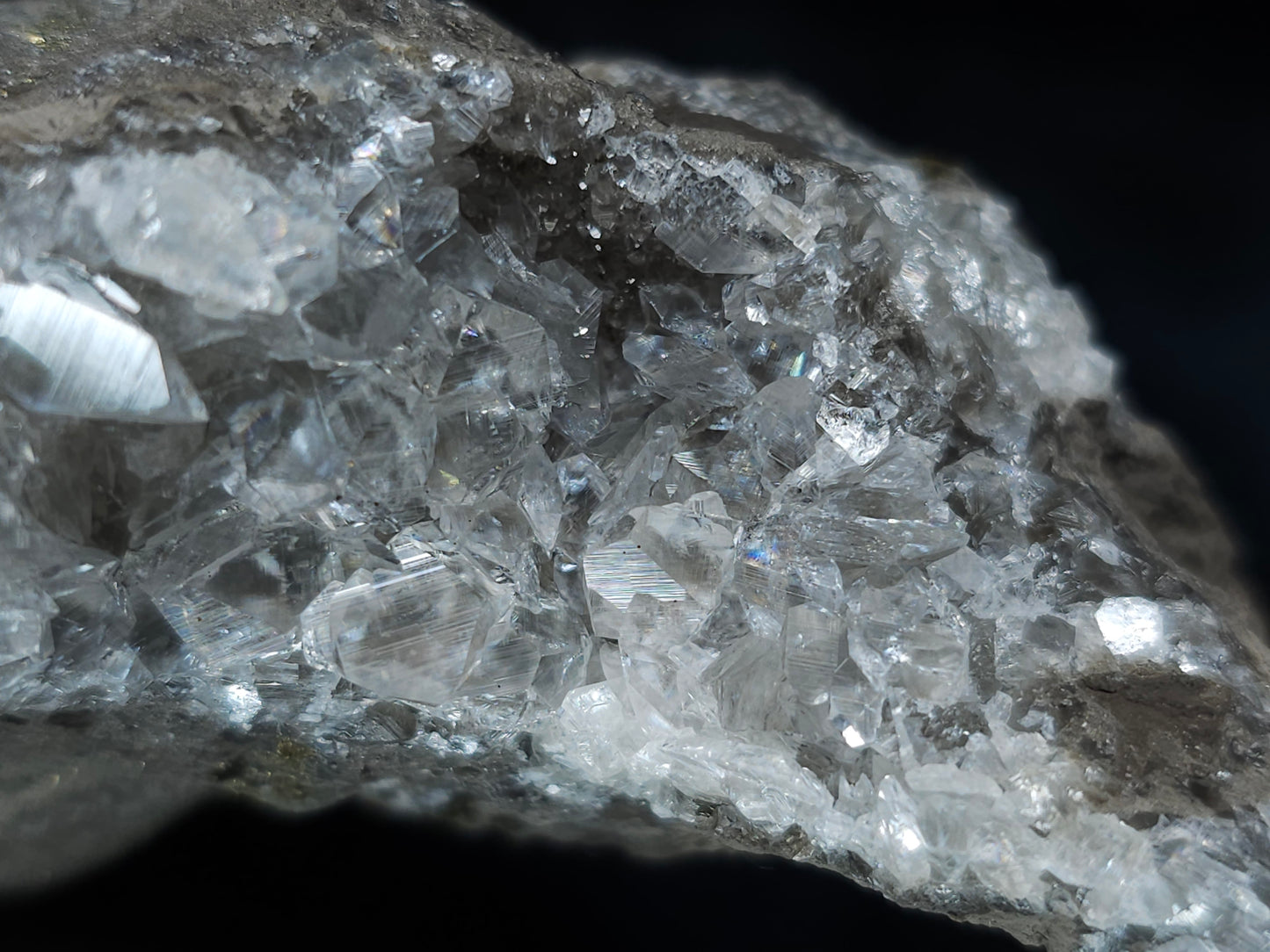 #33694 Super clear Nailhead Spar Calcite cluster and Chalcopyrite ore and multiple small fossils in the matrix
