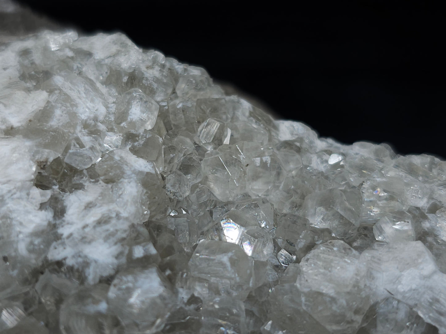 #33695 Super clear Nailhead Spar Calcite cluster and Chalcopyrite ore and multiple small fossils in the matrix