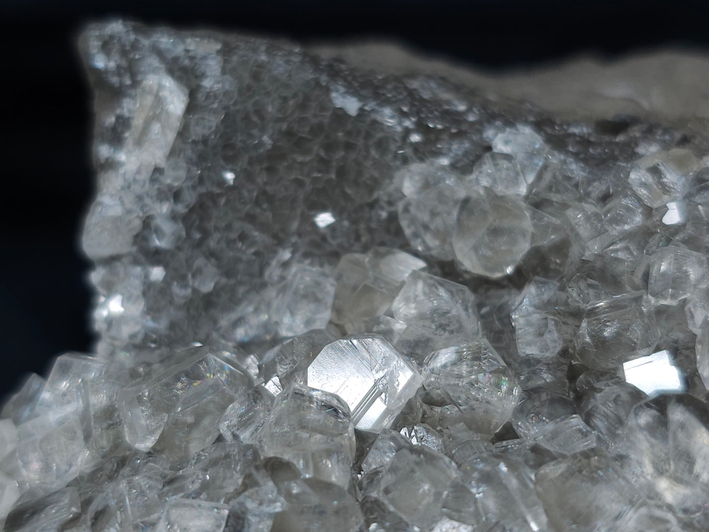 #33696 Super clear Nailhead Spar Calcite cluster and Chalcopyrite ore and multiple small fossils in the matrix