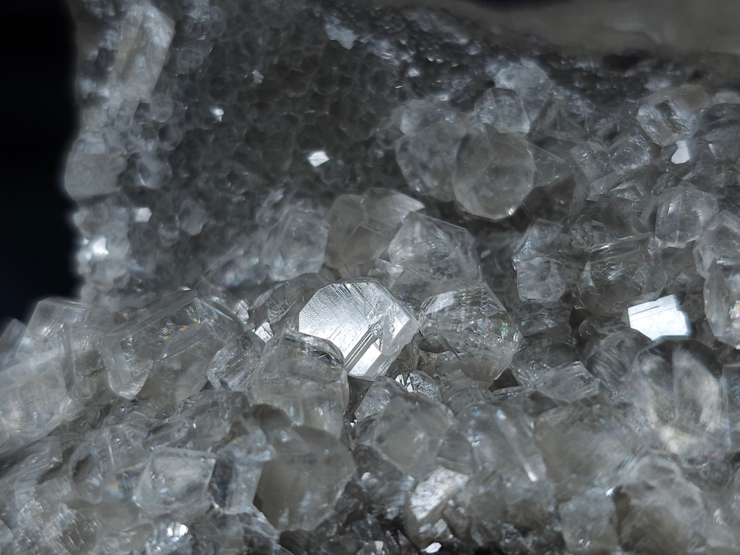 #33696 Super clear Nailhead Spar Calcite cluster and Chalcopyrite ore and multiple small fossils in the matrix