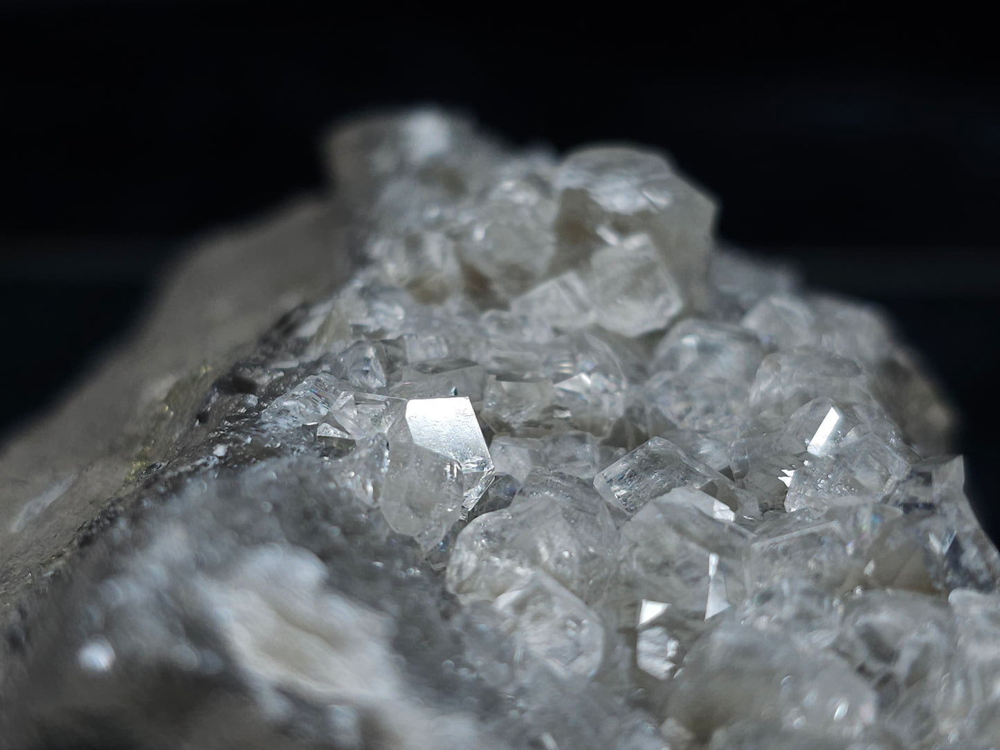 #33696 Super clear Nailhead Spar Calcite cluster and Chalcopyrite ore and multiple small fossils in the matrix