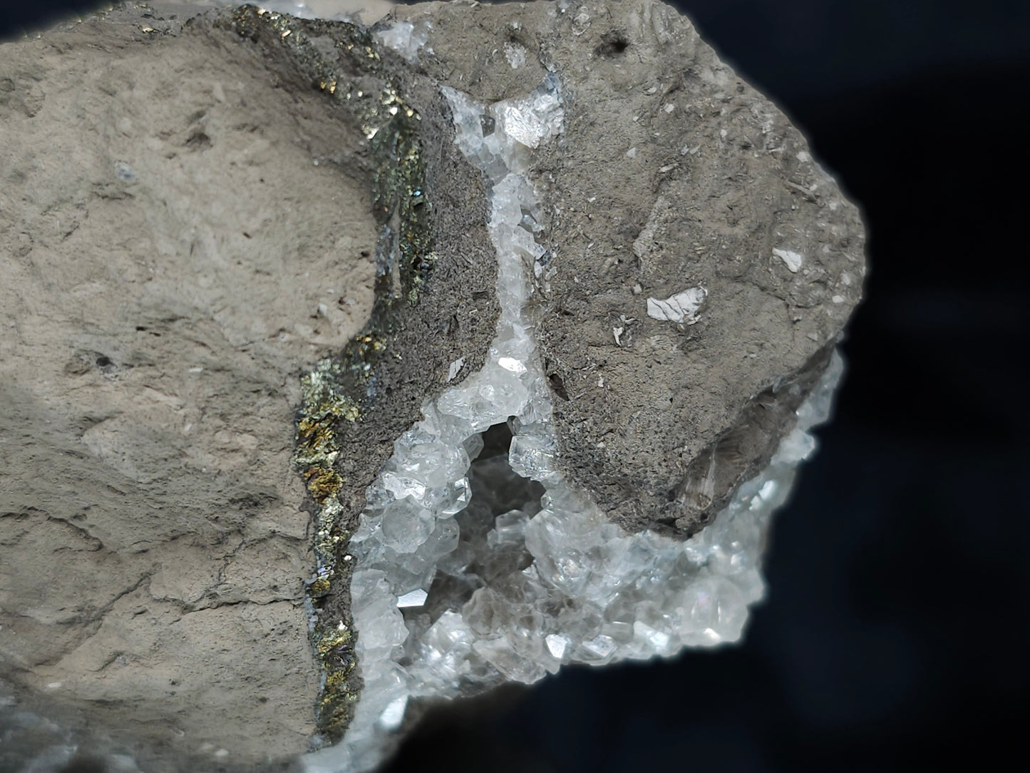 #33697 Super clear Nailhead Spar Calcite geode and Chalcopyrite ore and multiple small fossils in the matrix