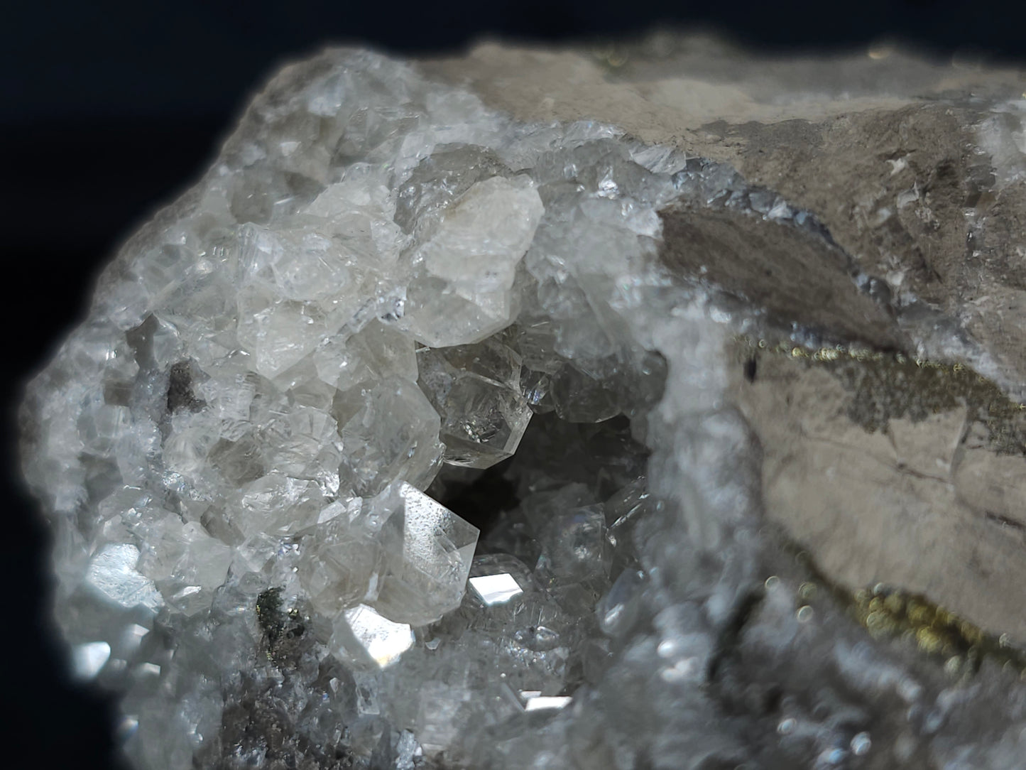 #33697 Super clear Nailhead Spar Calcite geode and Chalcopyrite ore and multiple small fossils in the matrix