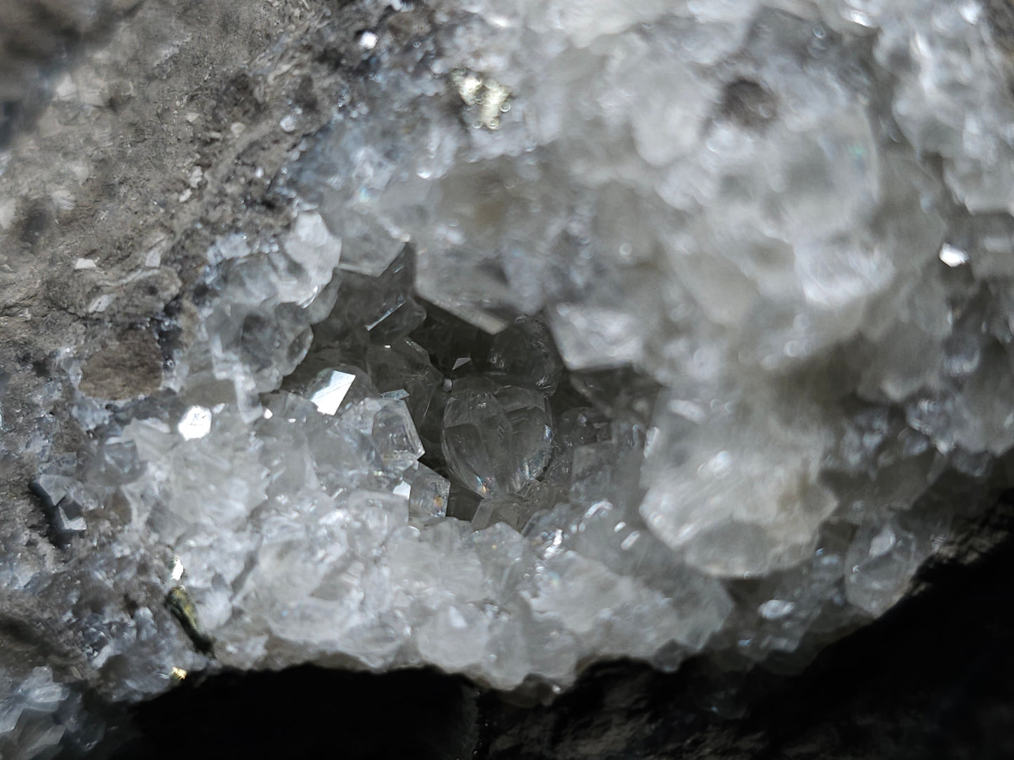 #33697 Super clear Nailhead Spar Calcite geode and Chalcopyrite ore and multiple small fossils in the matrix