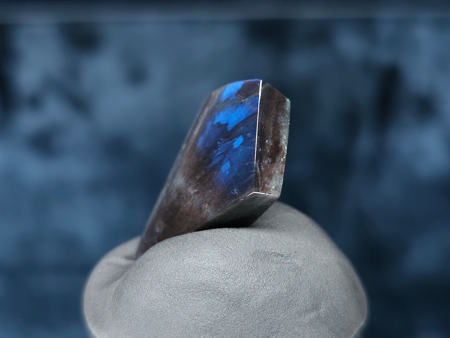 #44134 Labradorite