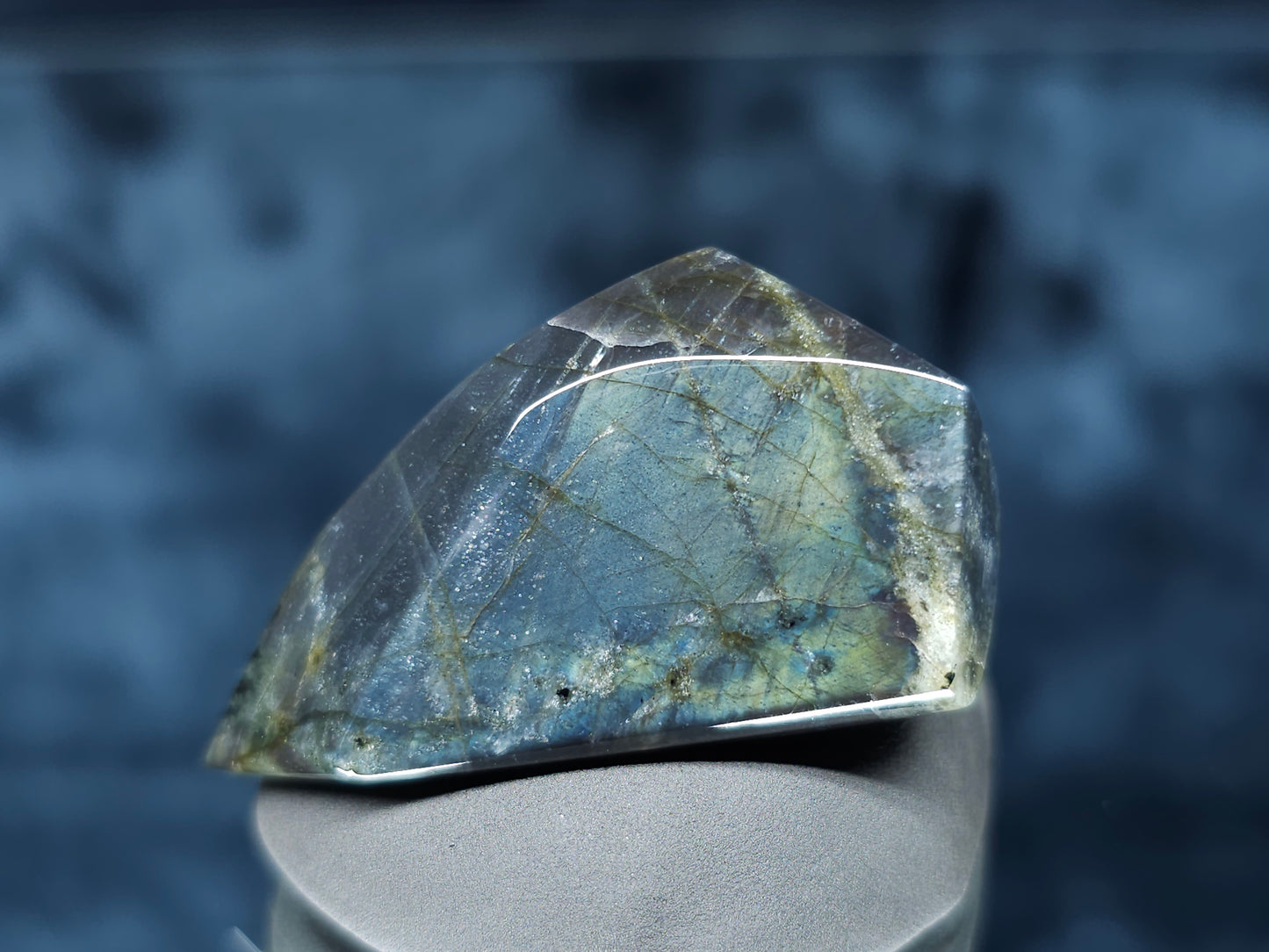 #44140 Labradorite