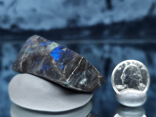 #44146 Labradorite