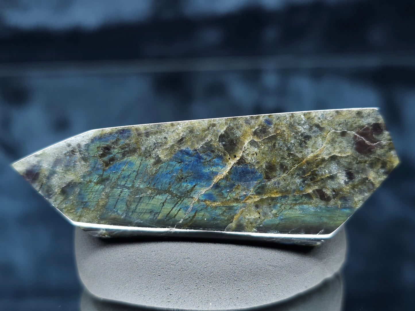 #44152 Labradorite