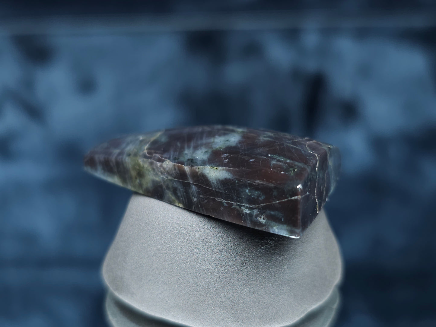 #44156 Labradorite