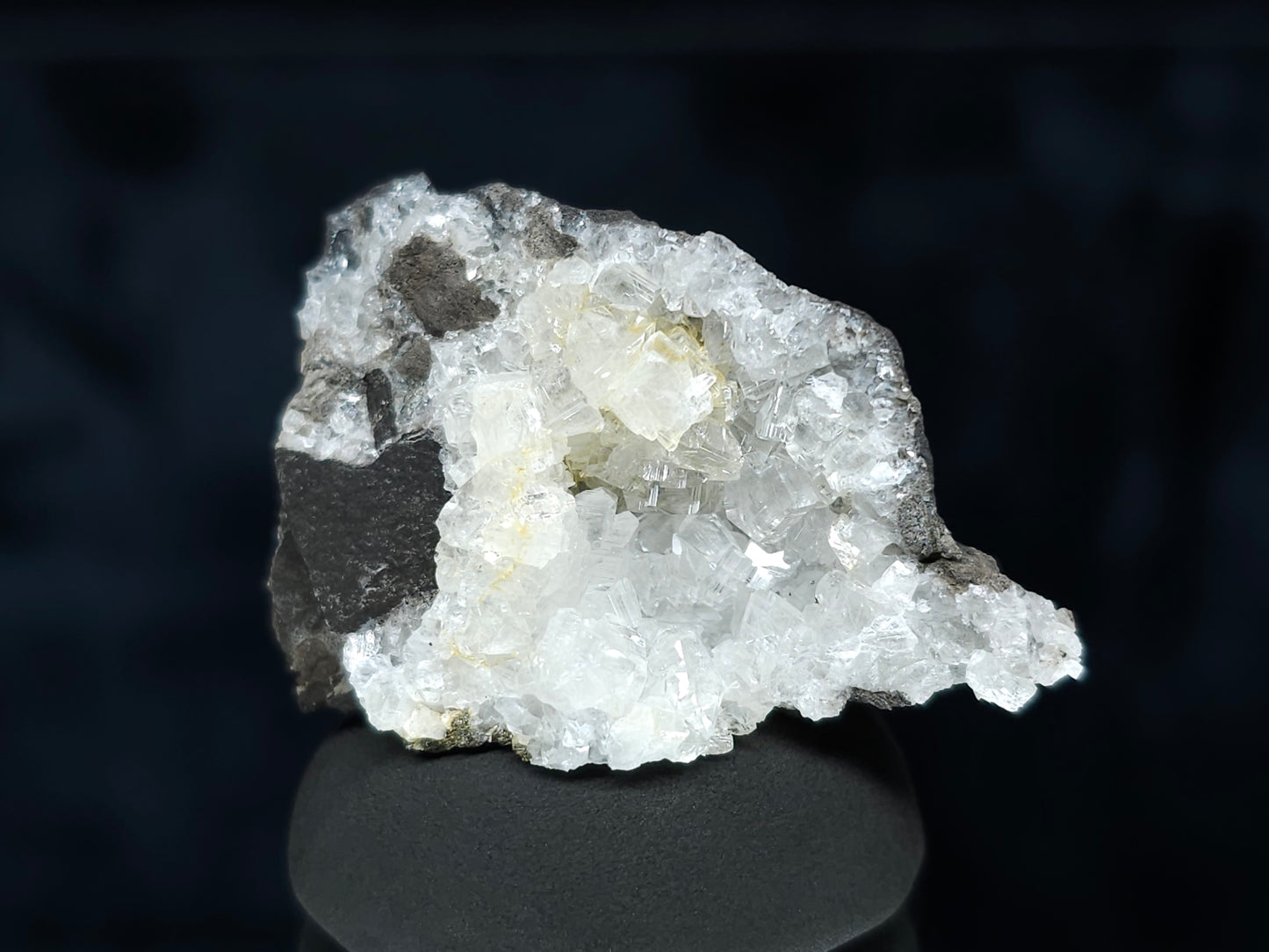 #35930 Super clear Nailhead Spar Calcite geode, Chalcopyrite ore and multiple small fossils in the matrix