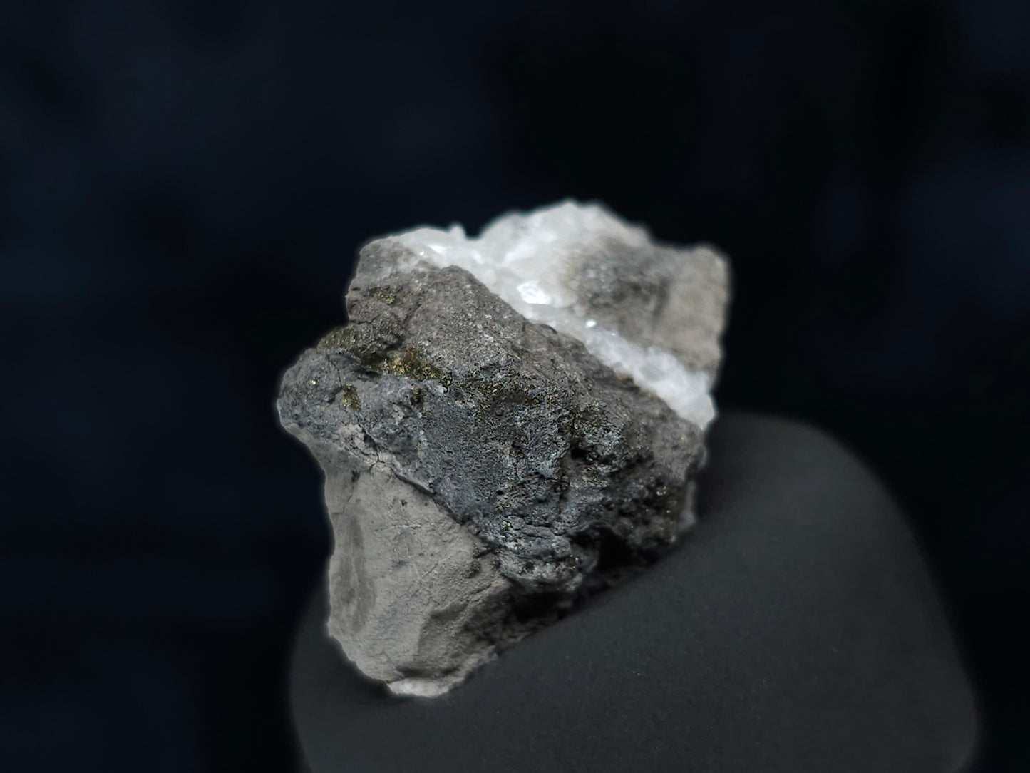 #35947 Super clear Nailhead Spar Calcite cluster, Chalcopyrite ore and multiple small fossils in the matrix