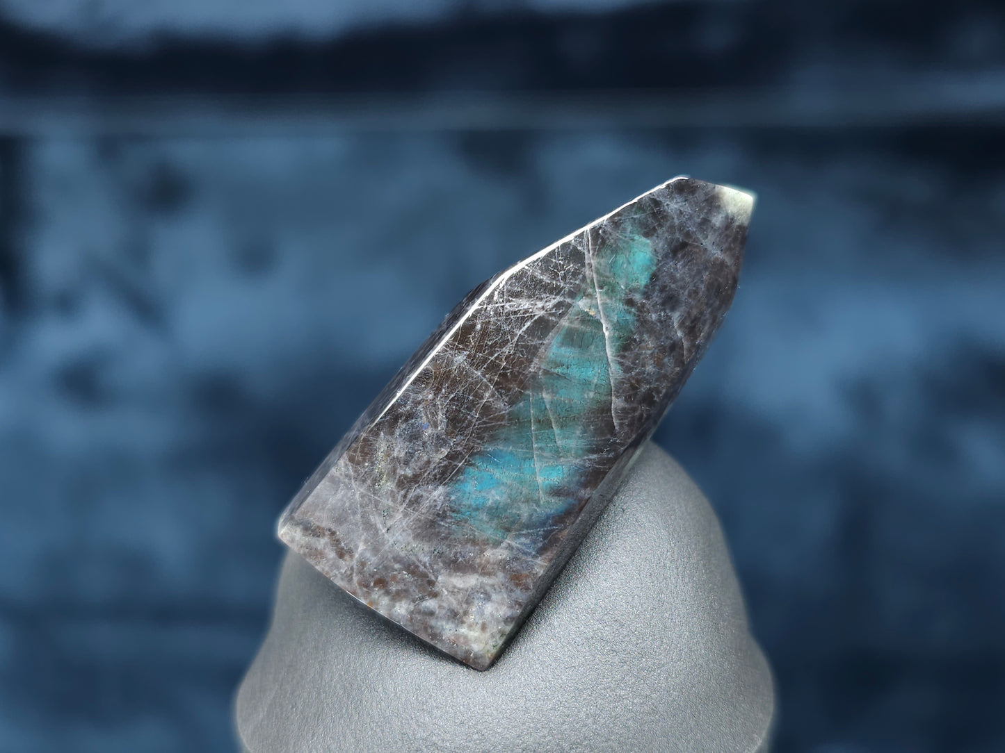 #44089 Labradorite