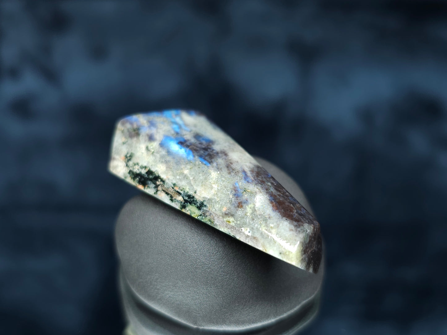 #44093 Labradorite