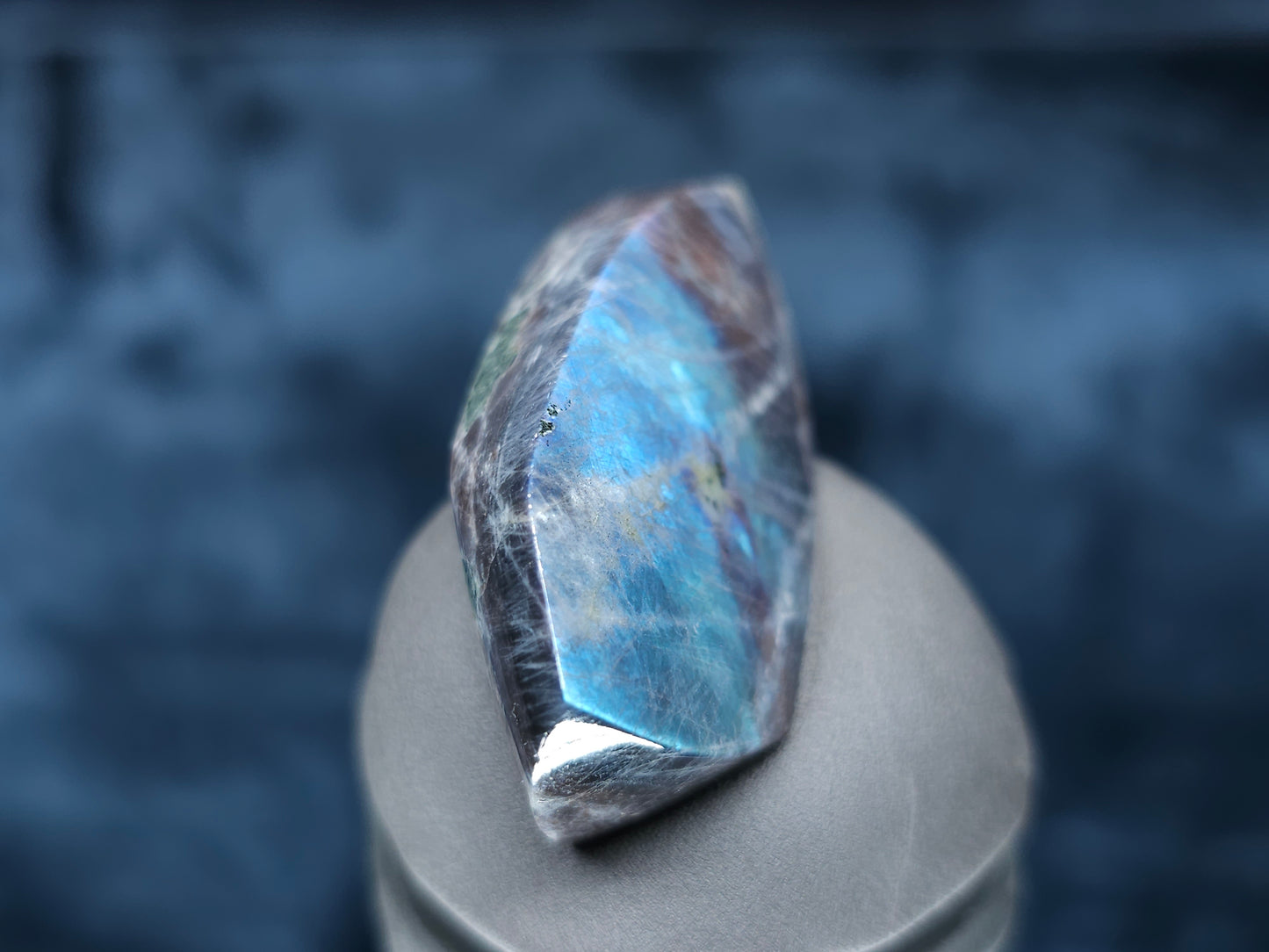 #44101 Labradorite