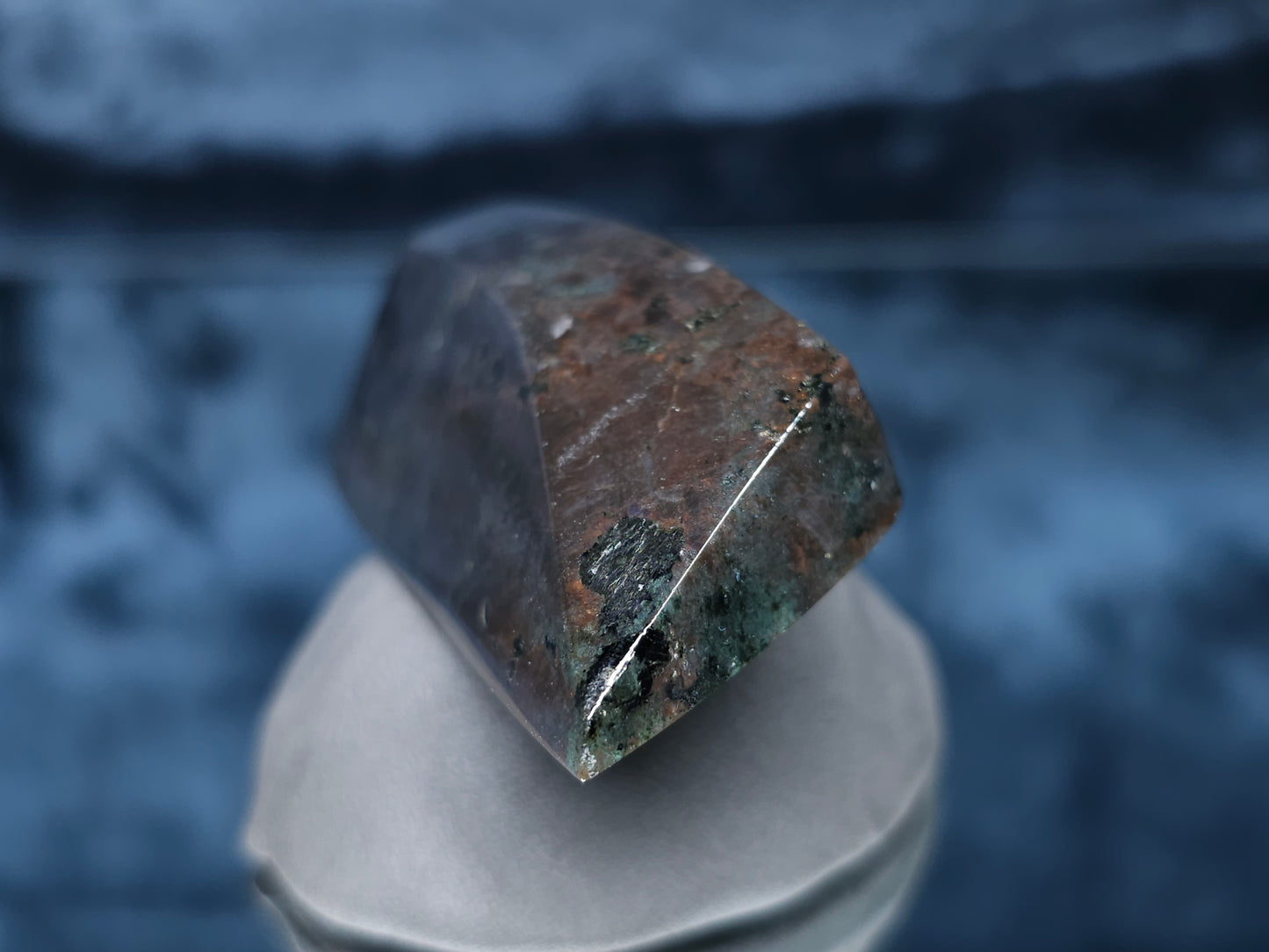 #44004 Labradorite