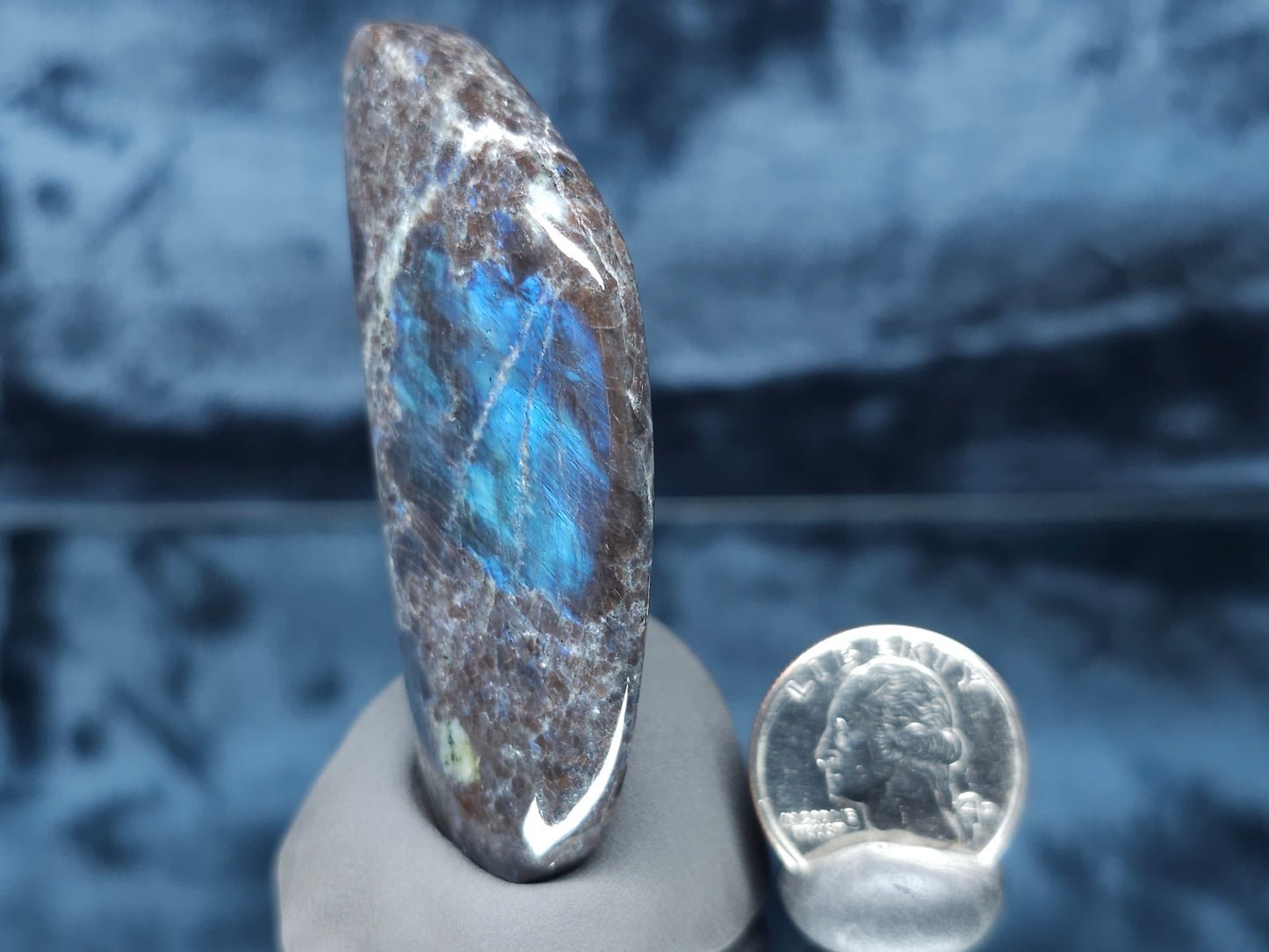 #44008 Labradorite