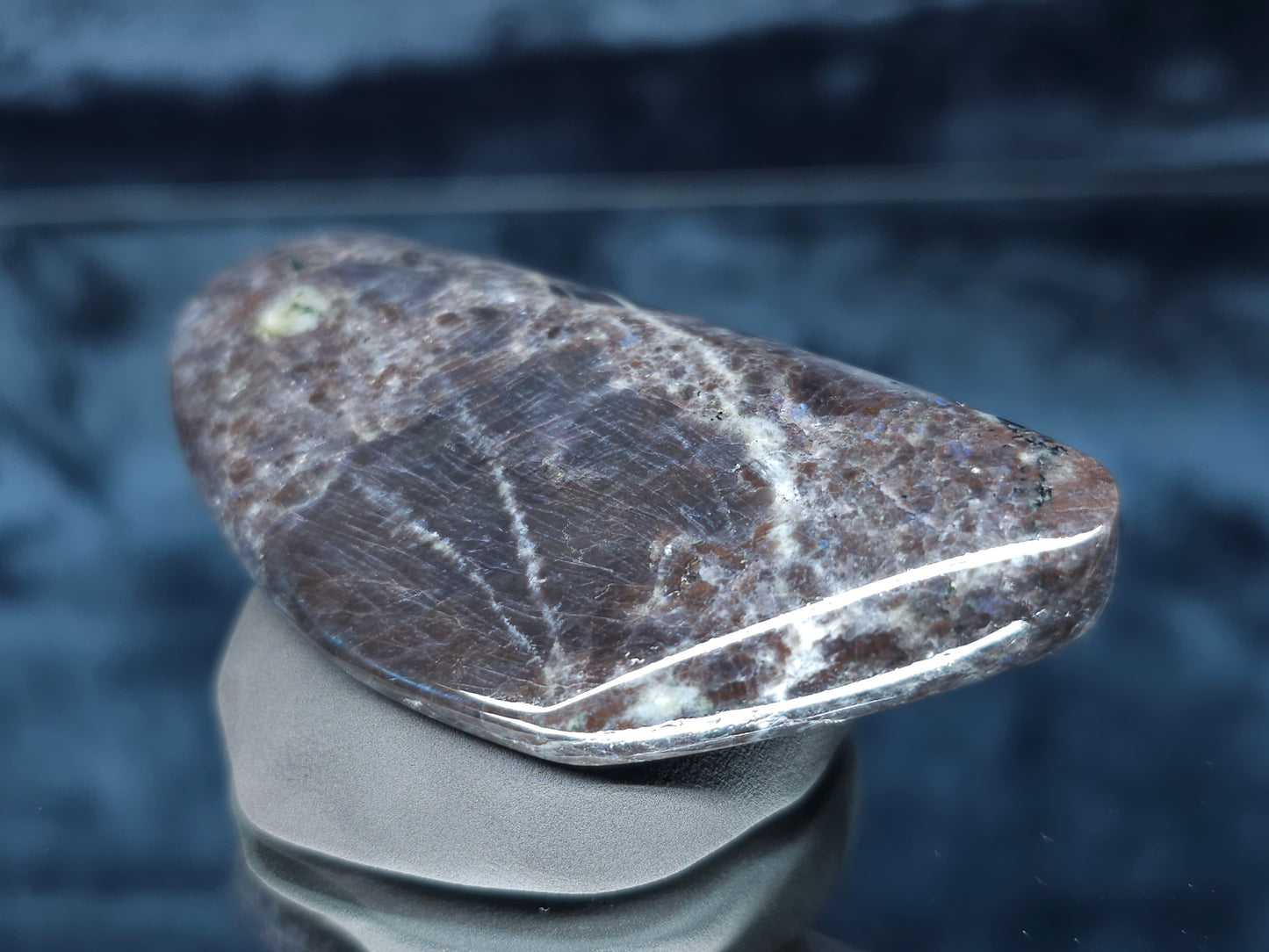 #44008 Labradorite