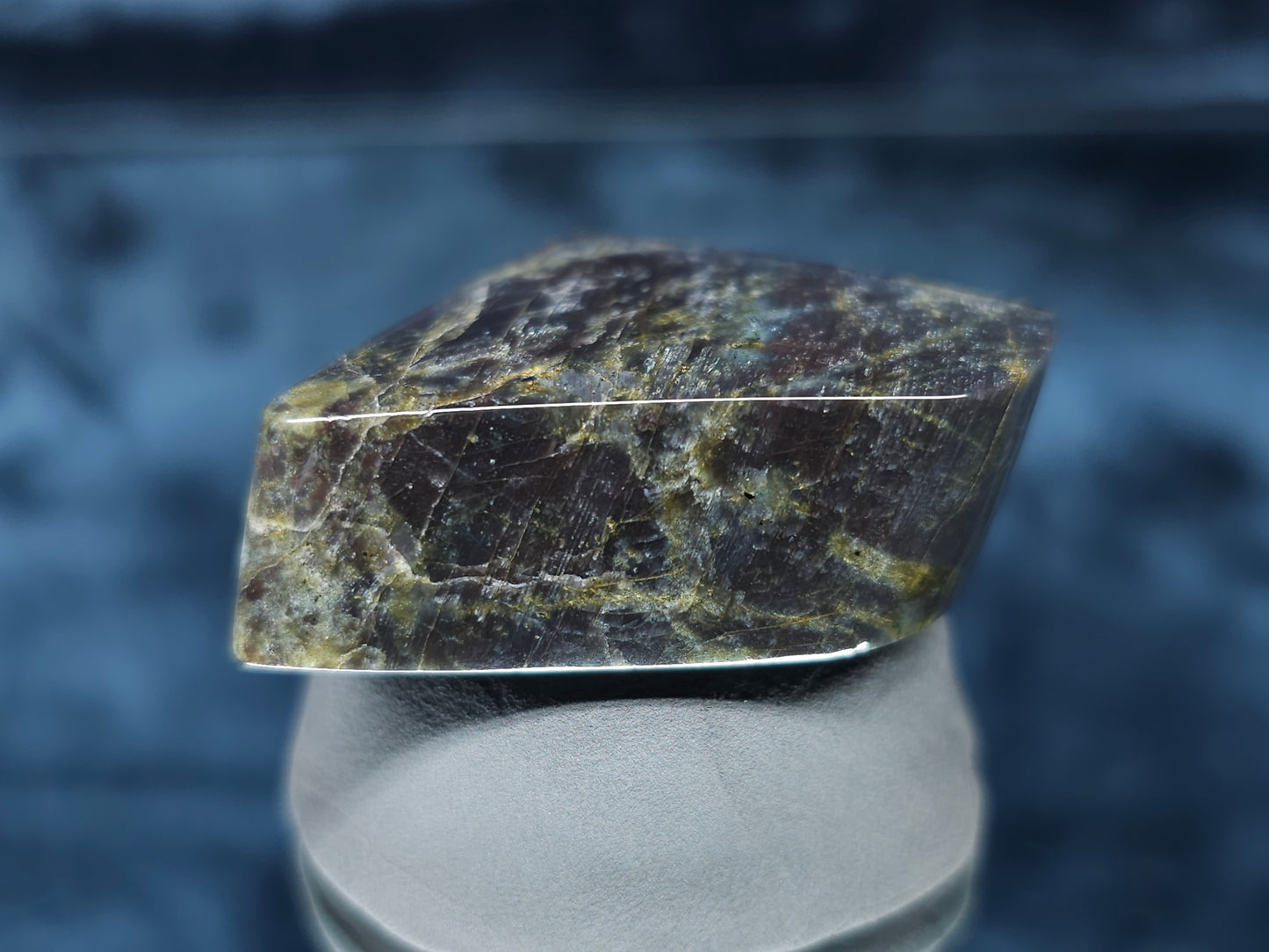 #44013 Labradorite