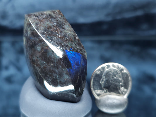 #44055 Labradorite