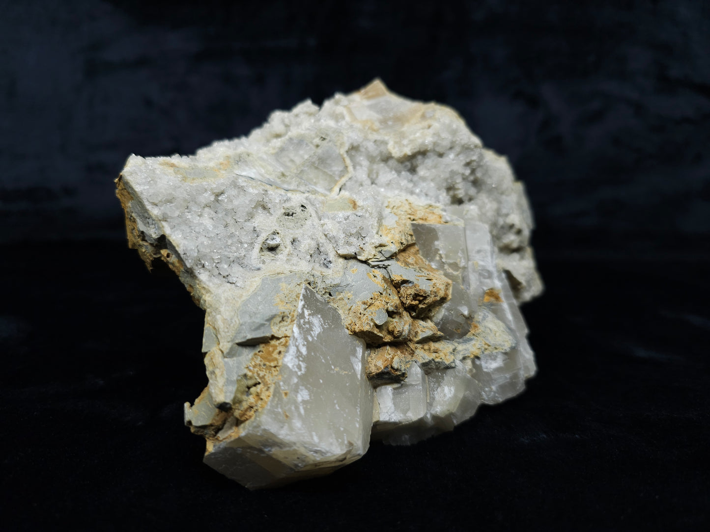 #88115 Spirit Gwindel Quartz on cream-white Calcite pseudomorph after Combined form Calcite on matrix