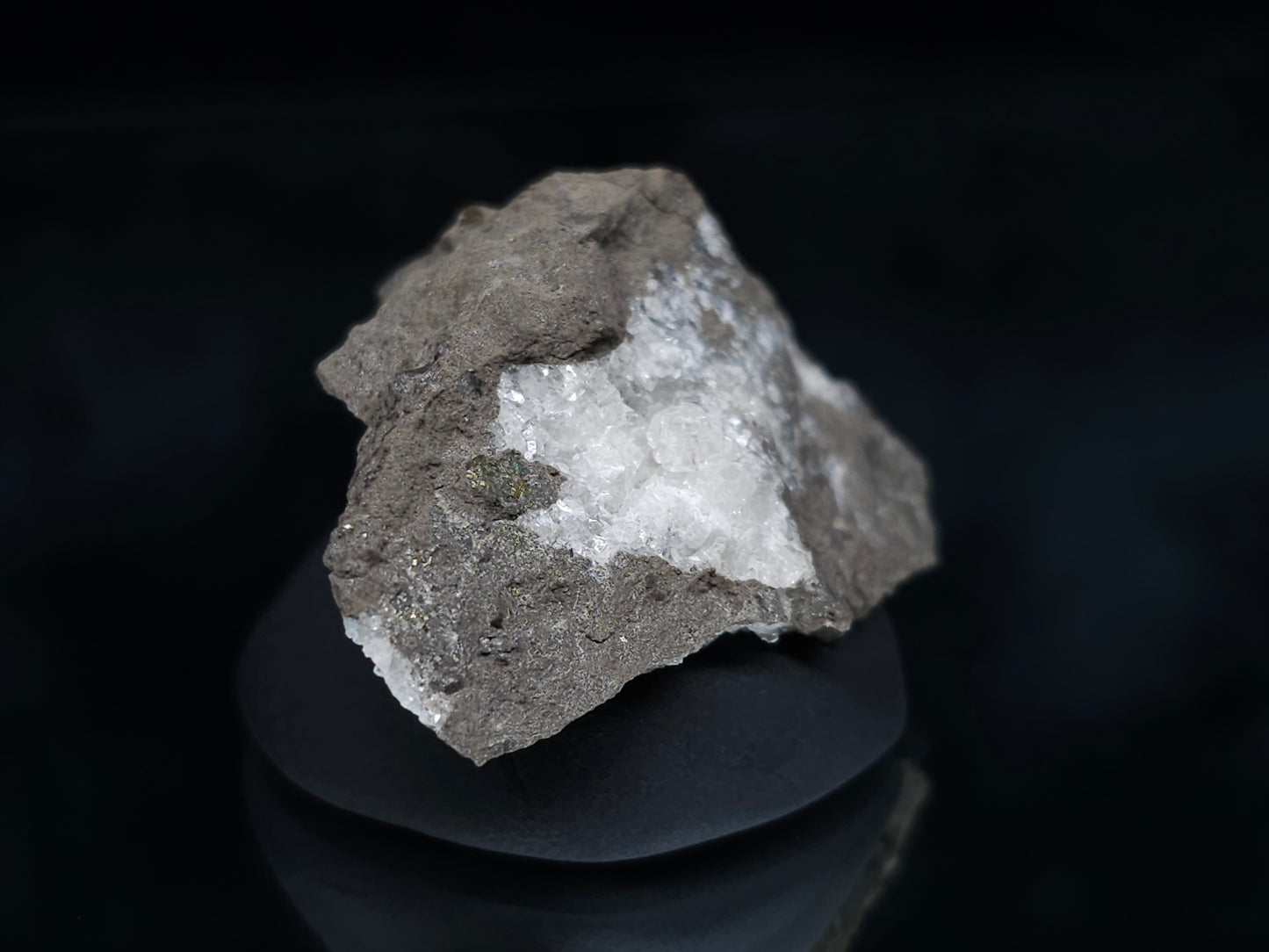 #36616 Super clear Nailhead Spar Calcite and Chalcopyrite ore and multiple small fossils in the matrix