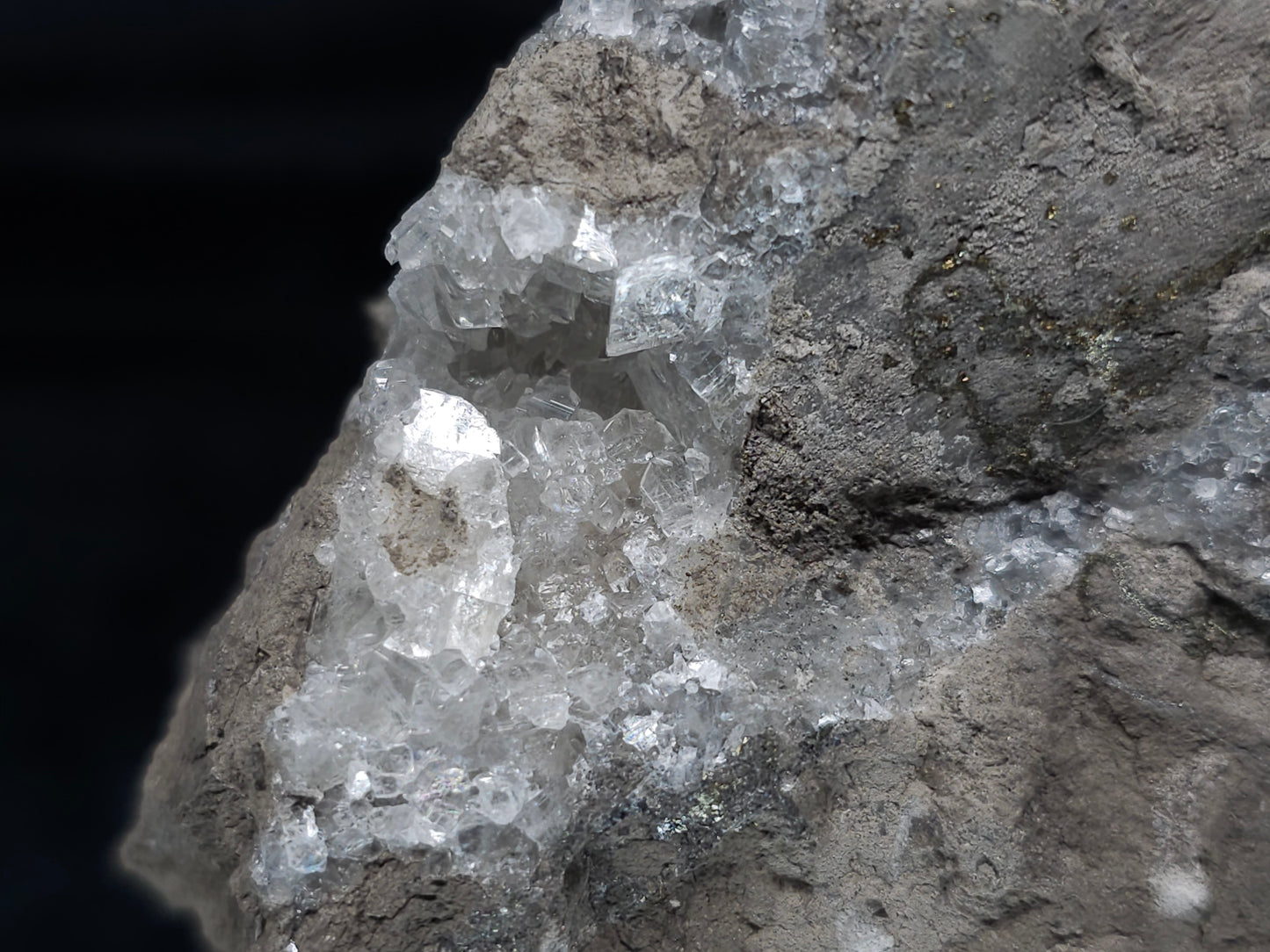 #36628 Super clear Nailhead Spar Calcite and Chalcopyrite ore and multiple small fossils in the matrix