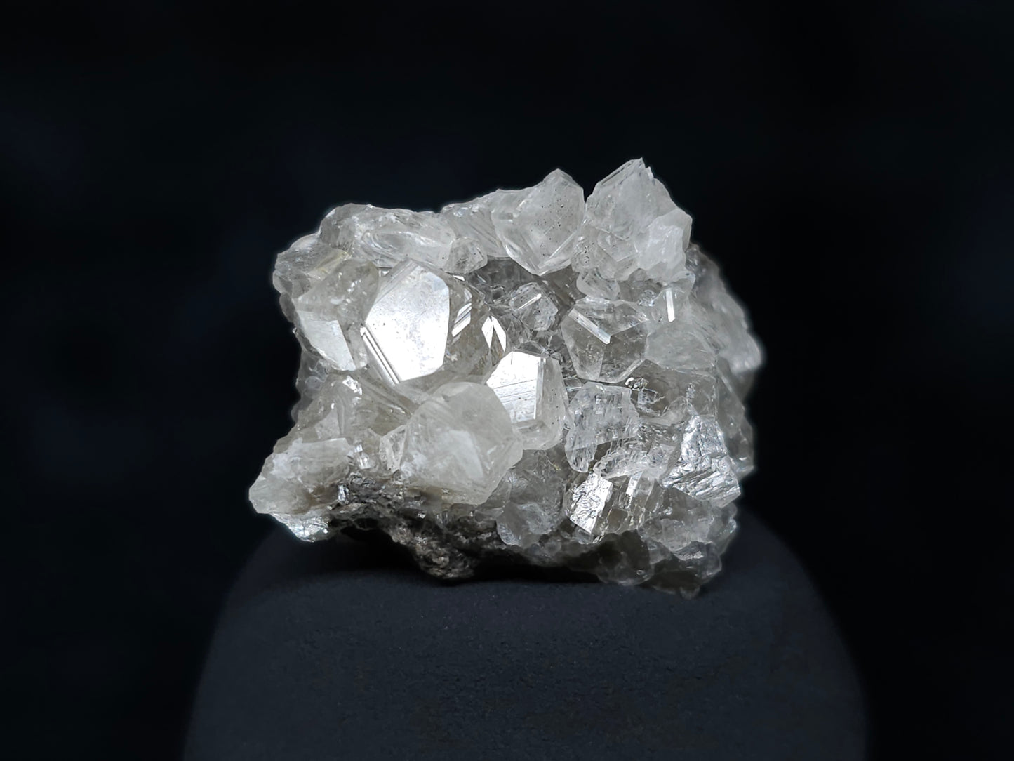 #36648 Super clear Nailhead Spar Calcite and Chalcopyrite ore and multiple small fossils in the matrix