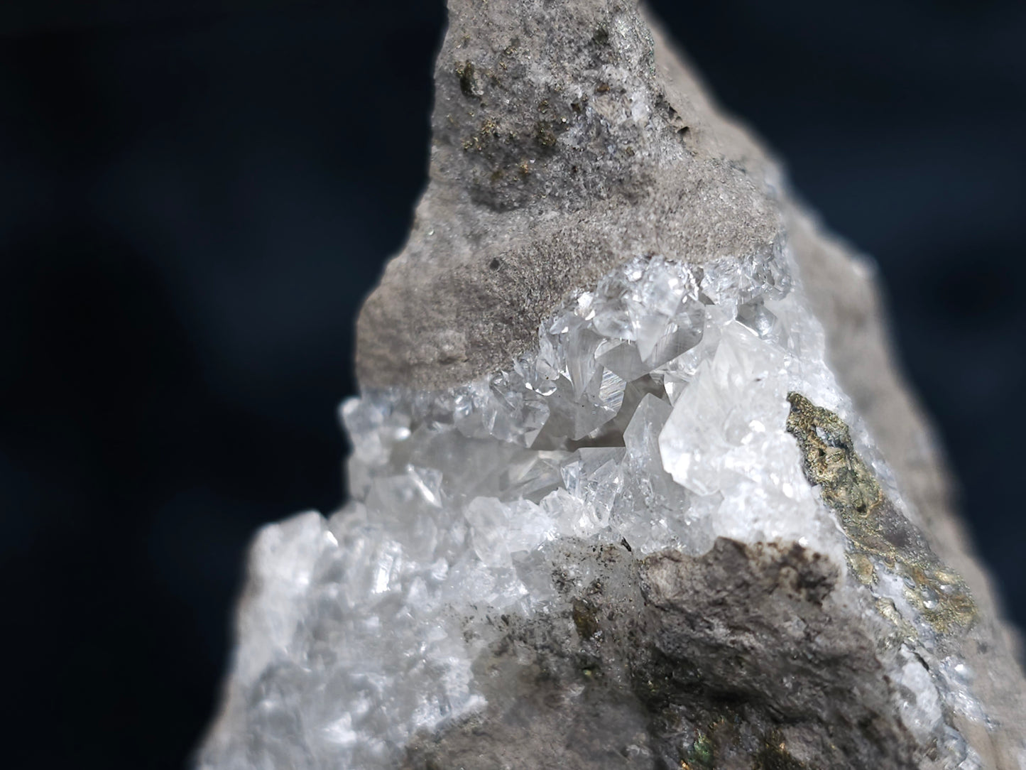 #36671 Super clear Nailhead Spar Calcite and Chalcopyrite ore and multiple small fossils in the matrix