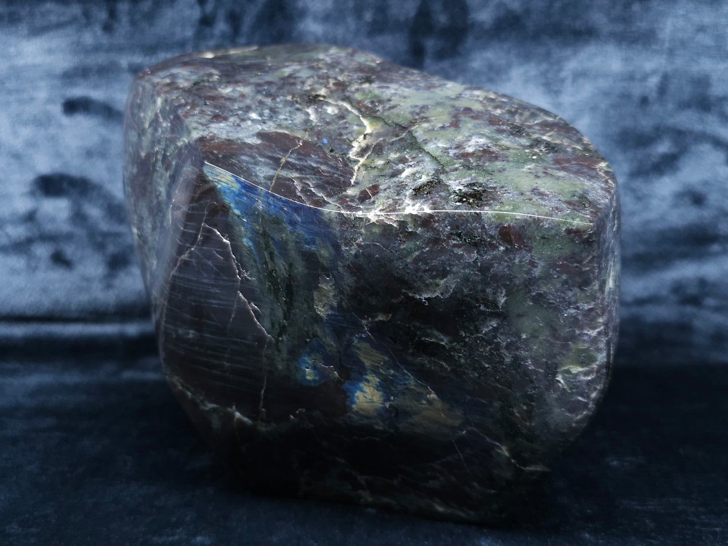 #44162 Embrace the Radiant Splendor of Our Hand-Carved Labradorite Sculpture