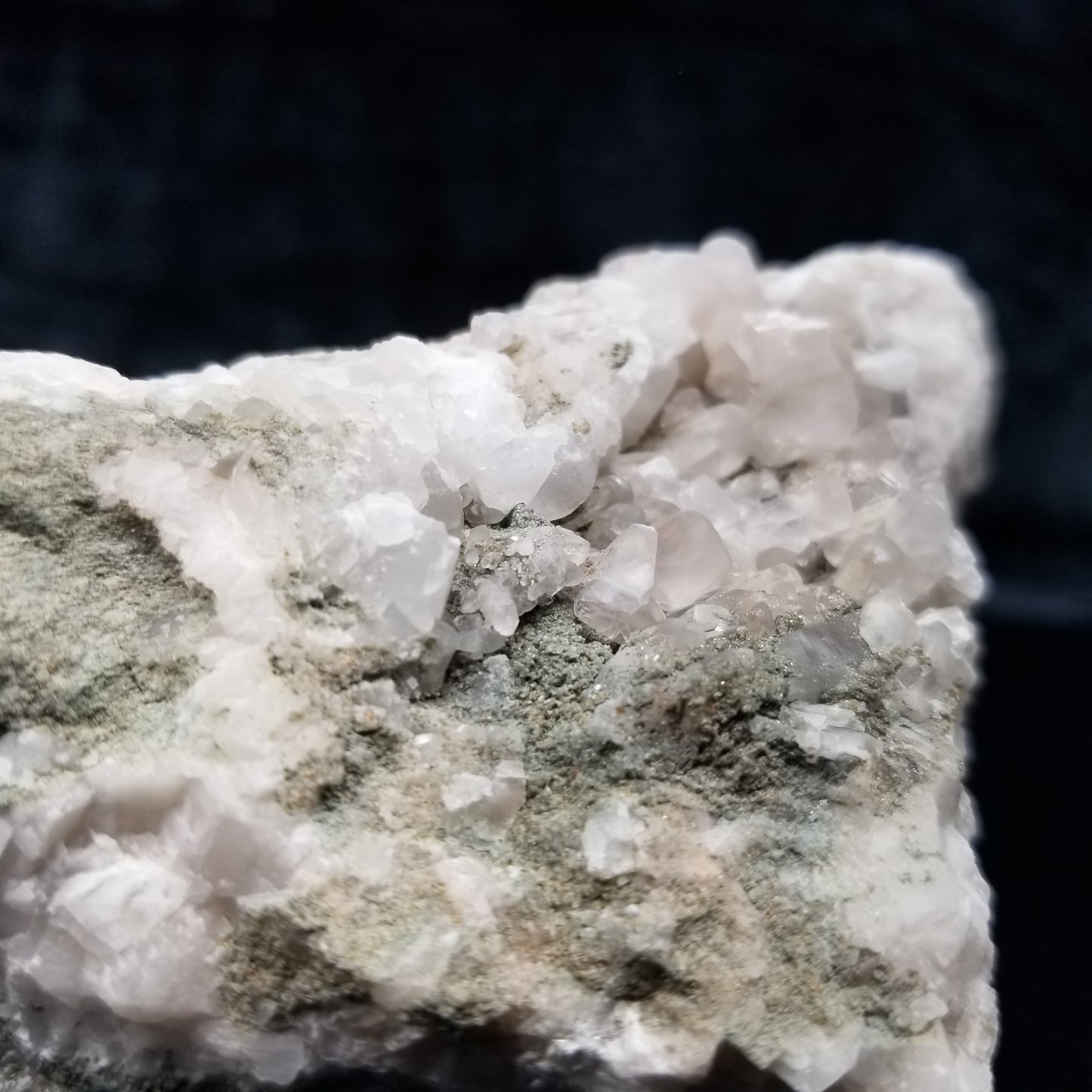 #11228 Clear Combined form Calcite formation on matrix