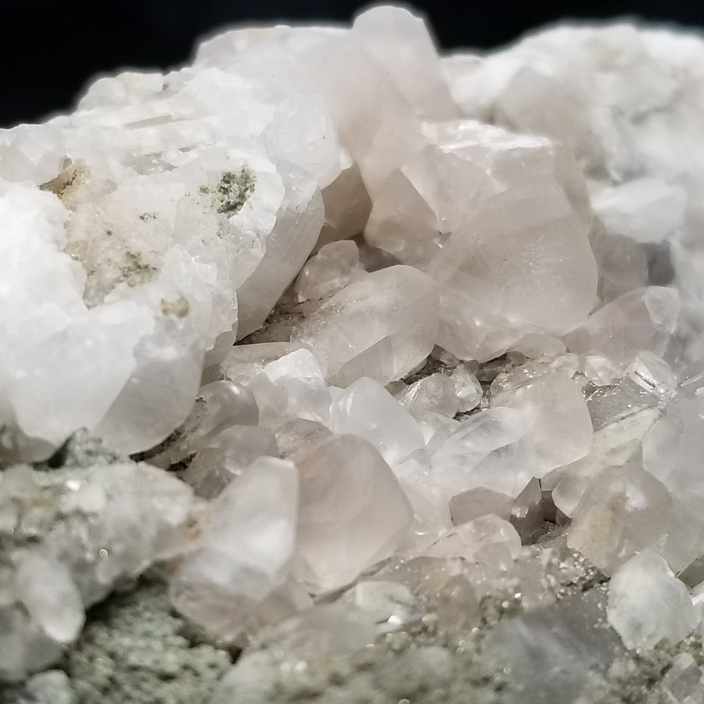 #11228 Clear Combined form Calcite formation on matrix