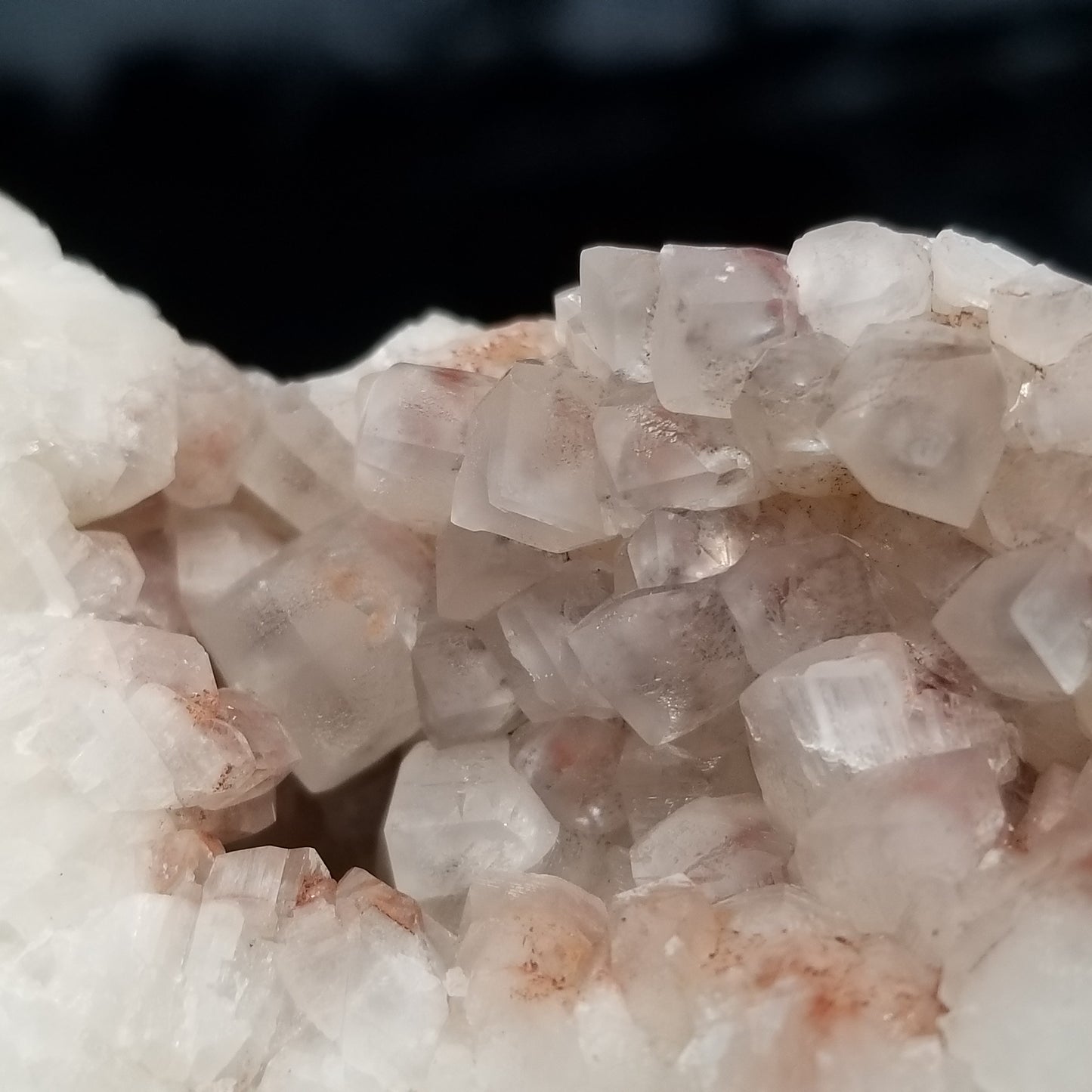 #11238 Clear Combined form Calcite formation with Hematite inclusions
