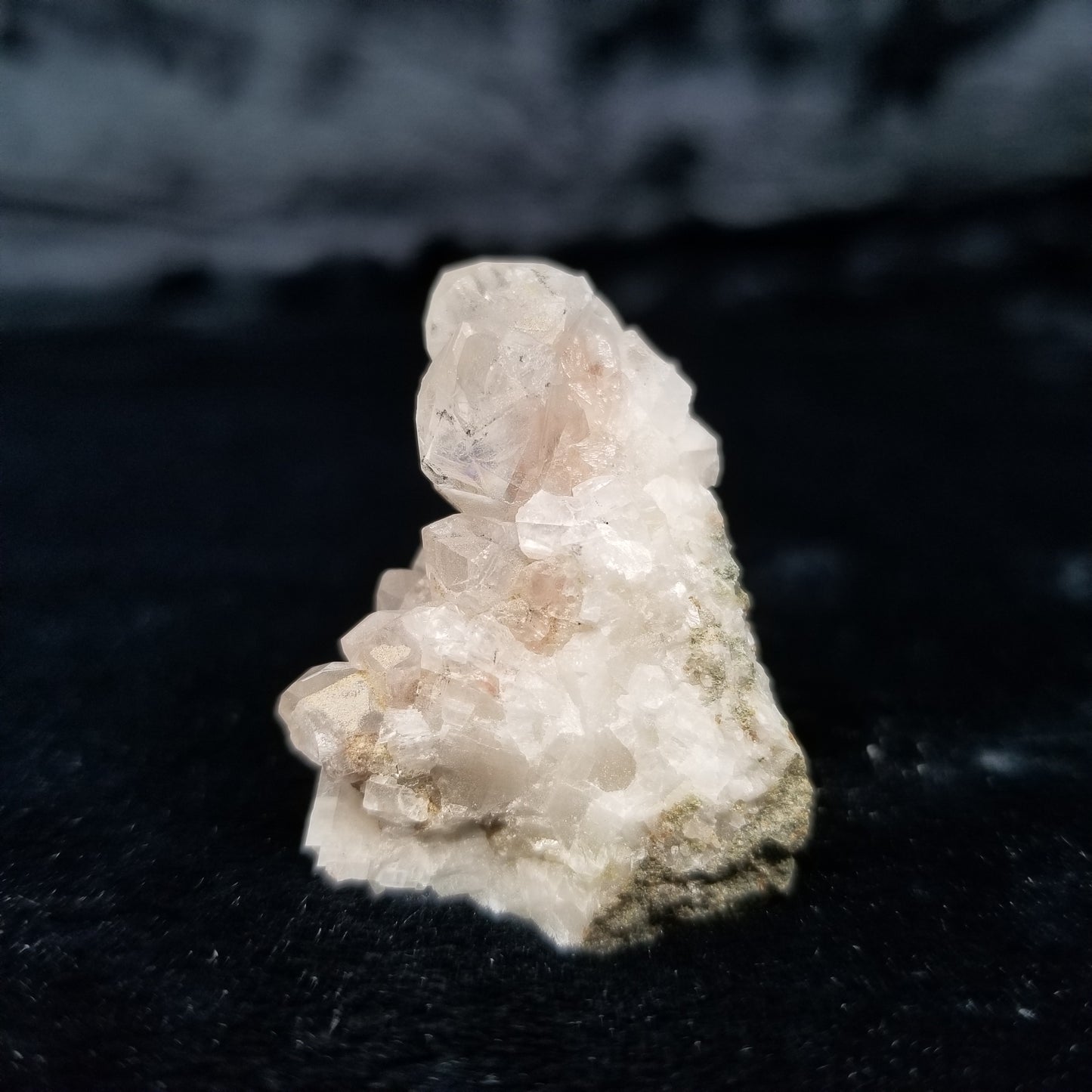 #11283 Chalcopyrite on clear Combined form Calcite formation on matrix