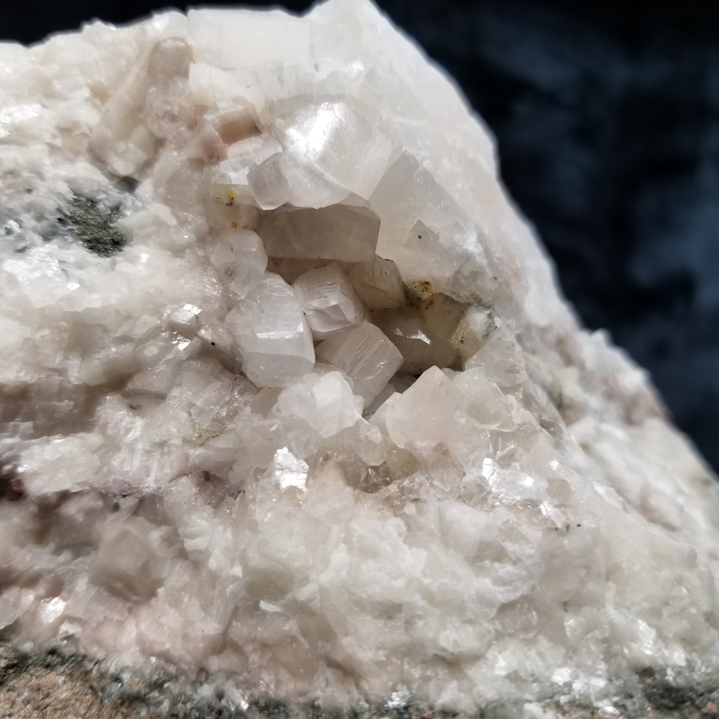 #11284 Chalcopyrite on clear Combined form Calcite on matrix