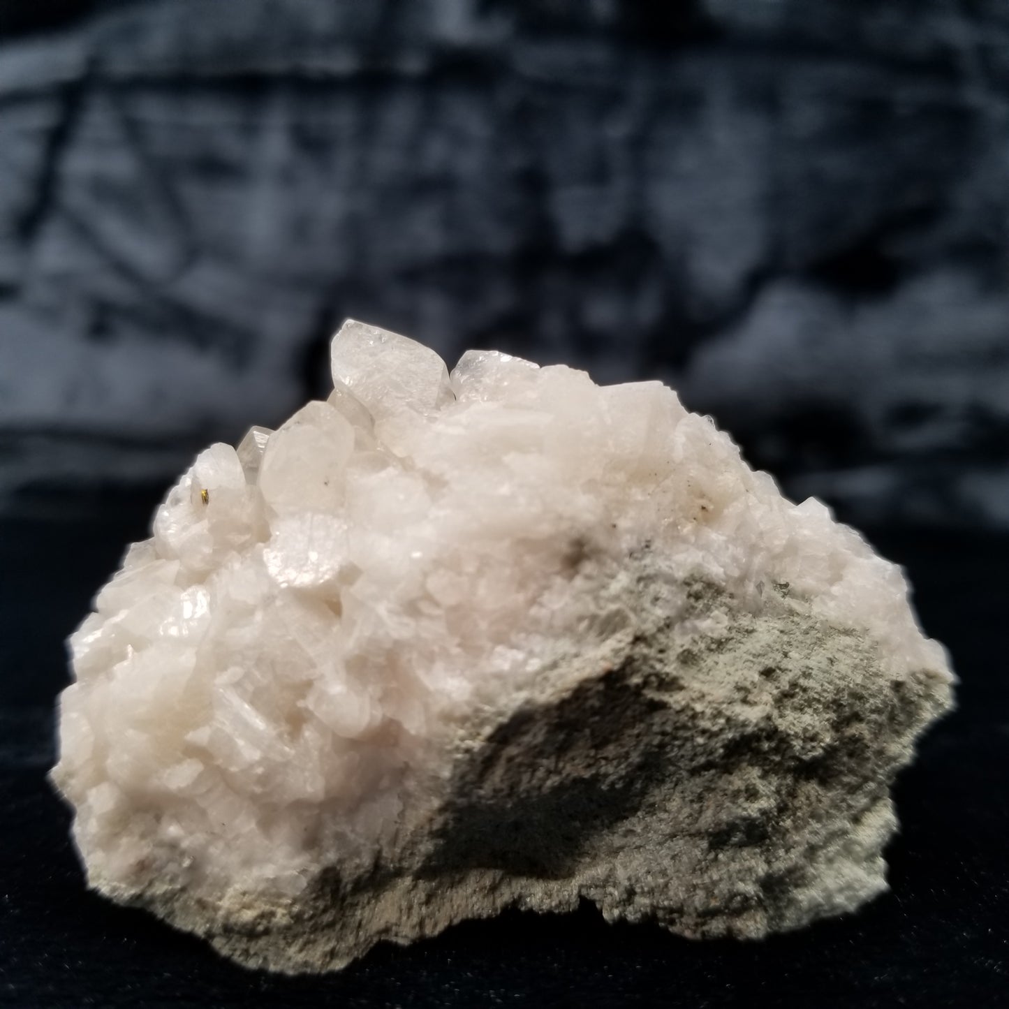 #11307 Chalcopyrite on clear Combined form Calcite on matrix