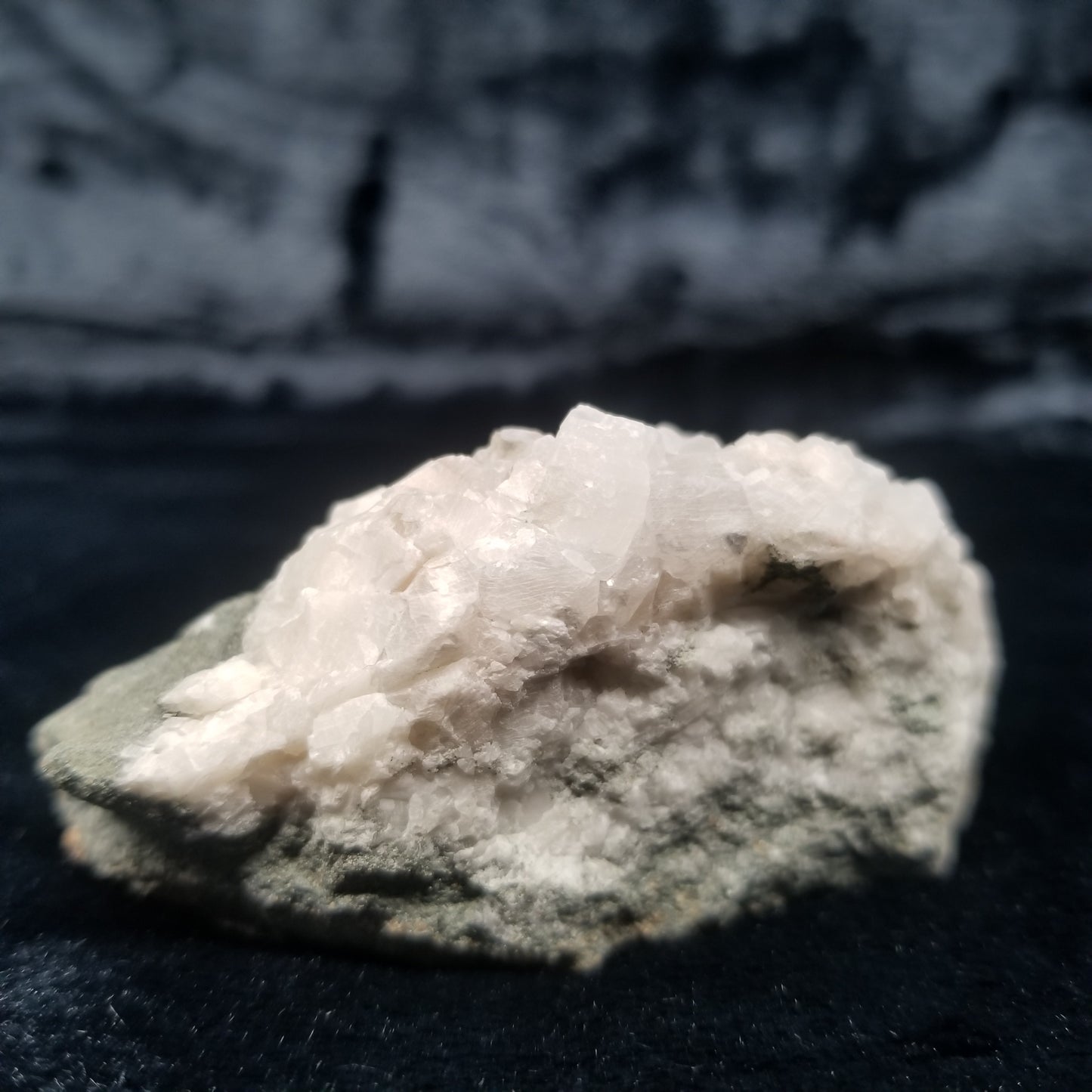 #11319 Chalcopyrite on clear Combined form Calcite on matrix
