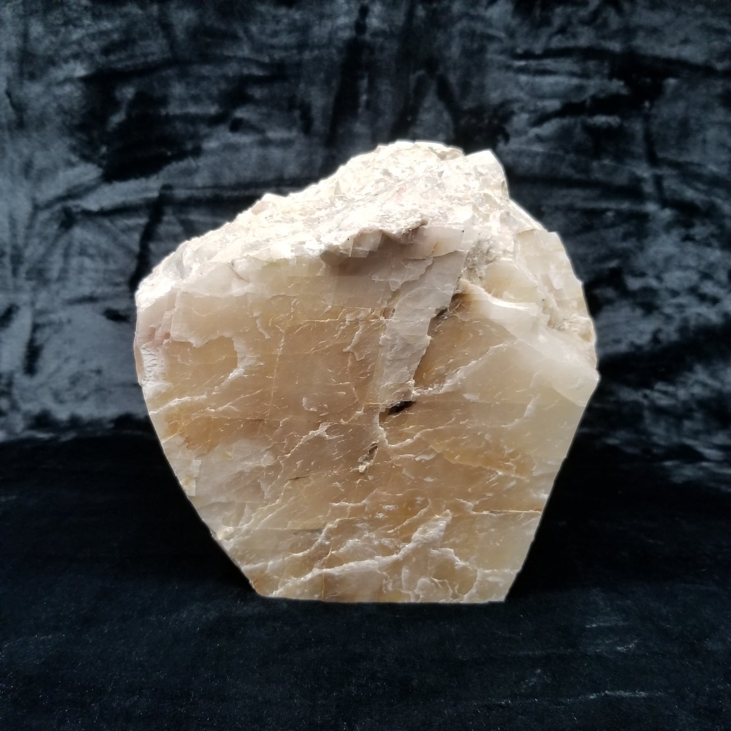 #11380 Large Honey Calcite block formation