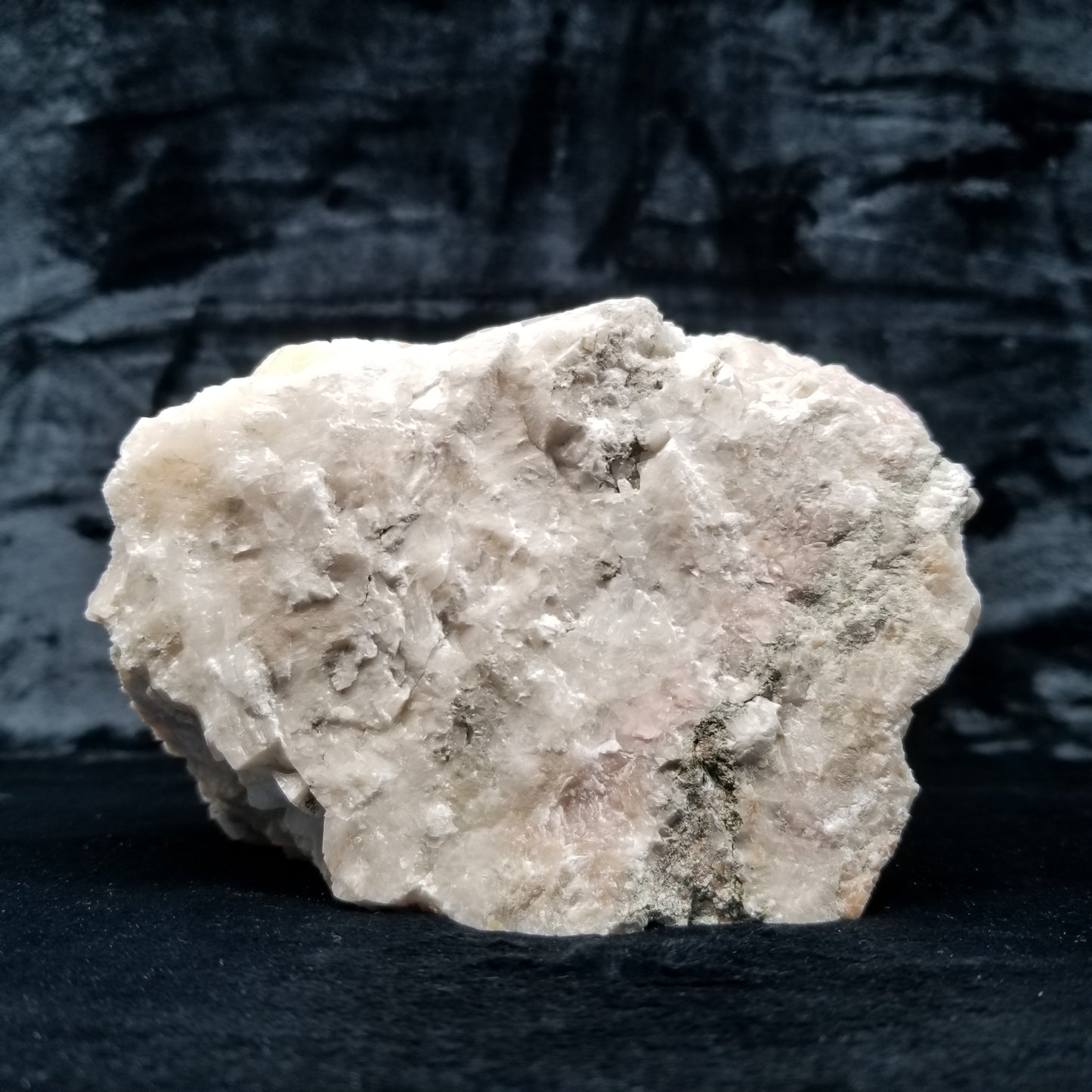#11381 Honey Calcite block formation on matrix