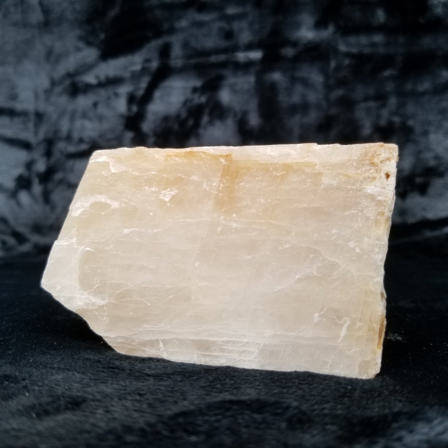 #11389 Dolomite formation on honey Calcite block